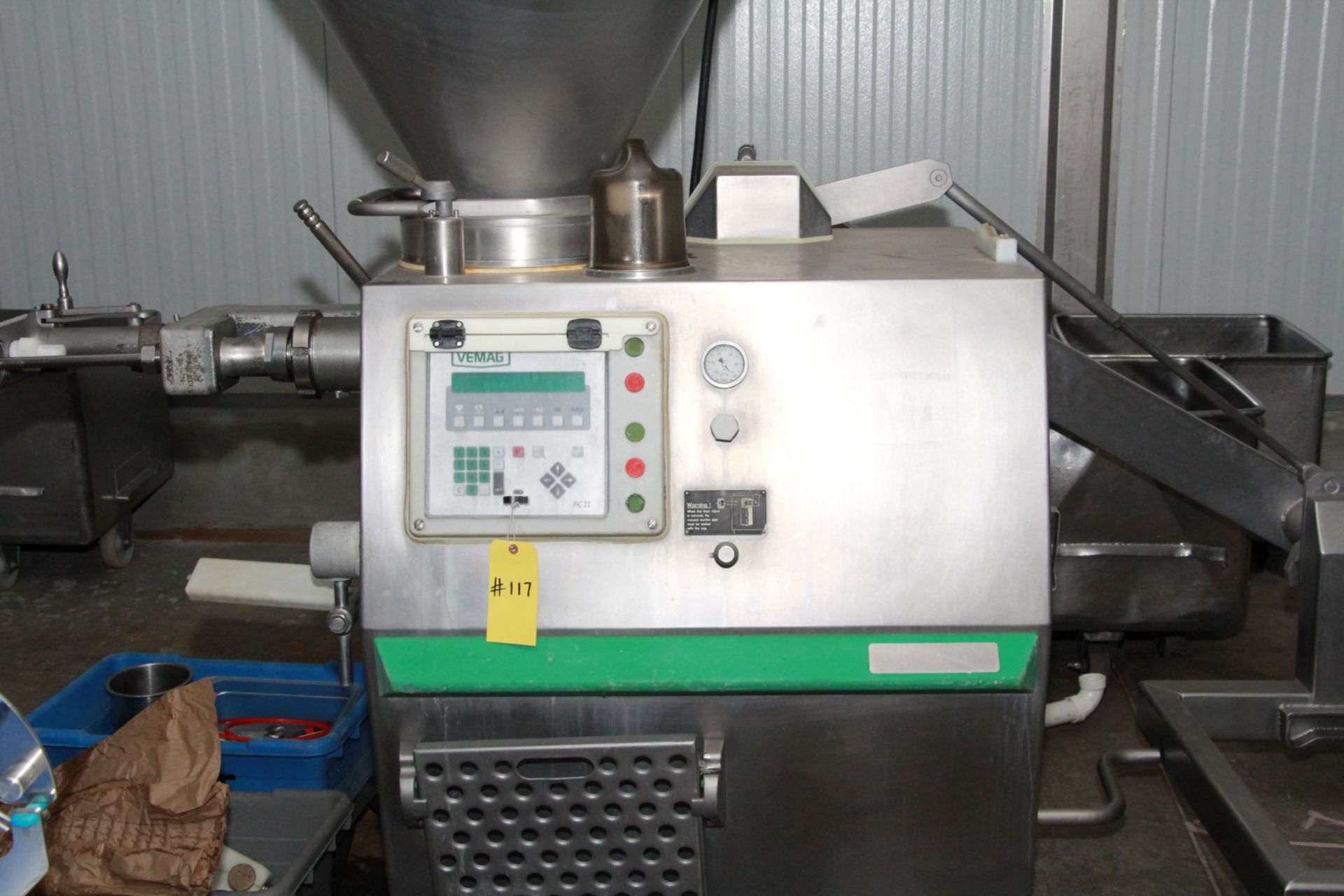 VEMAG CONTINUOUS VACUUM STUFFER WITH LOADER AND LINKER ATTACHMENT. MD# HP15C. SN: 143-890-001. - Image 6 of 6