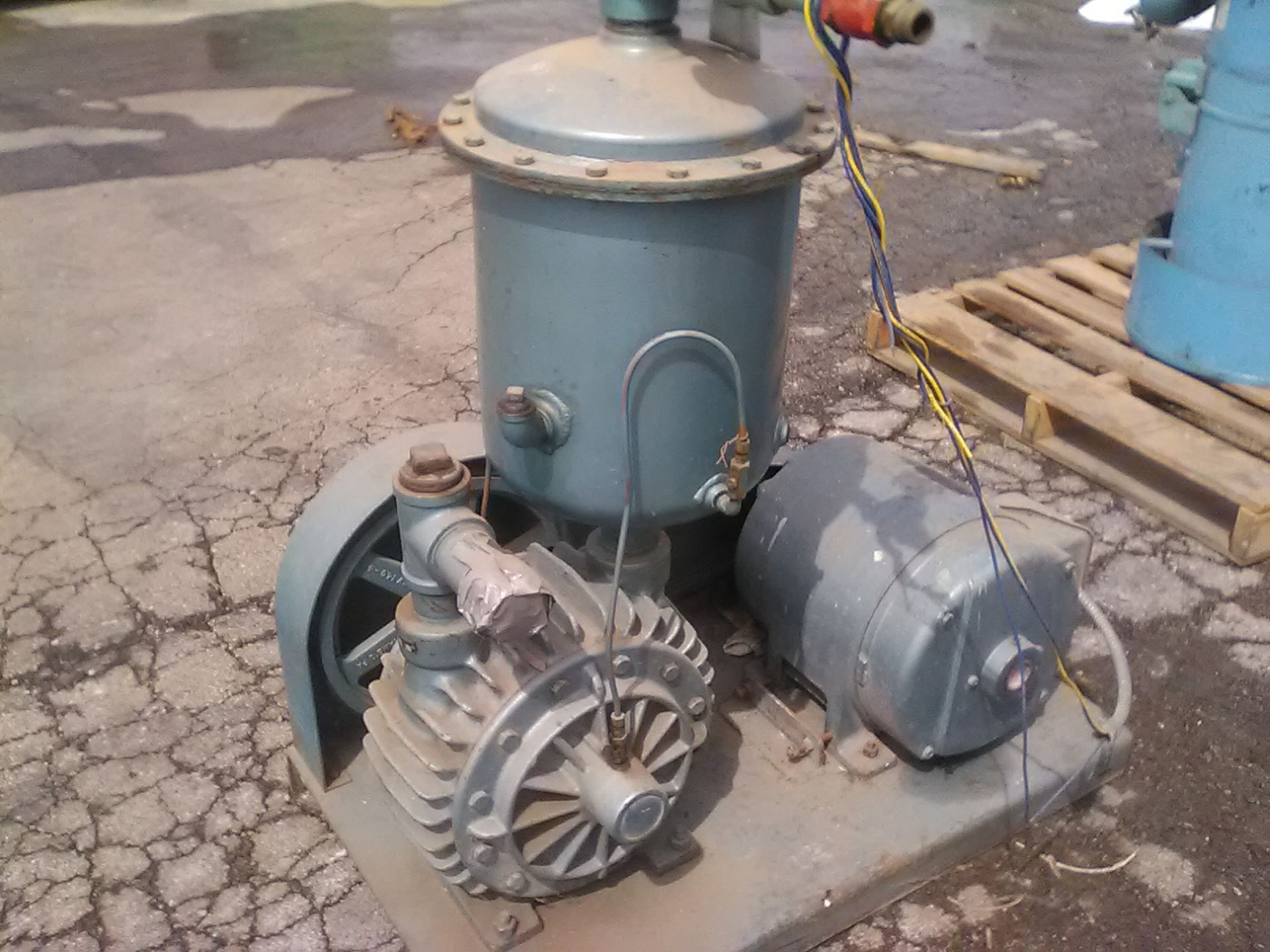 LAMMERT VACUUM PUMP - 7.5 HP. SIZE 5. MD# 5K4254A21. SN: XY106694. - Image 4 of 4