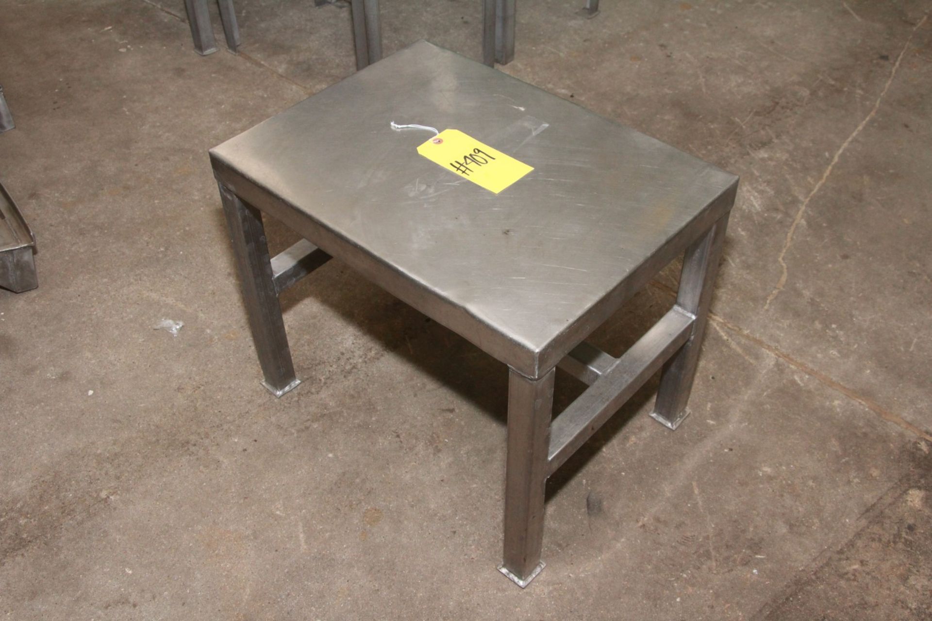 STAINLESS STEEL TABLE. 16.5" x 22.5" x 18". - Image 3 of 3