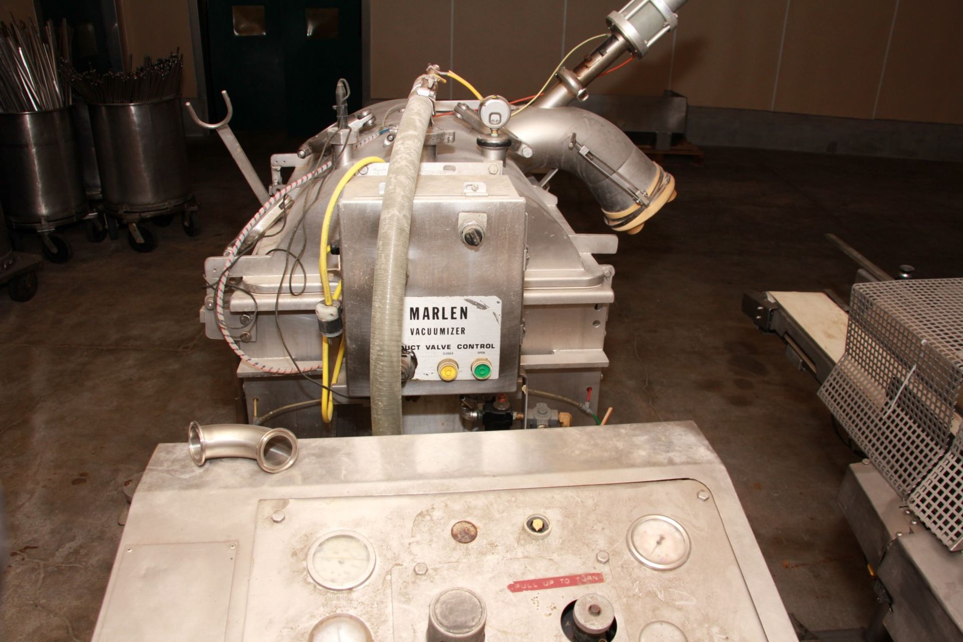 MARLEN DUAL PISTON FOOD PUMP WITH MARLEN VACUUMIZER HOPPER. MD# 670. SN: 629365. - Image 5 of 9