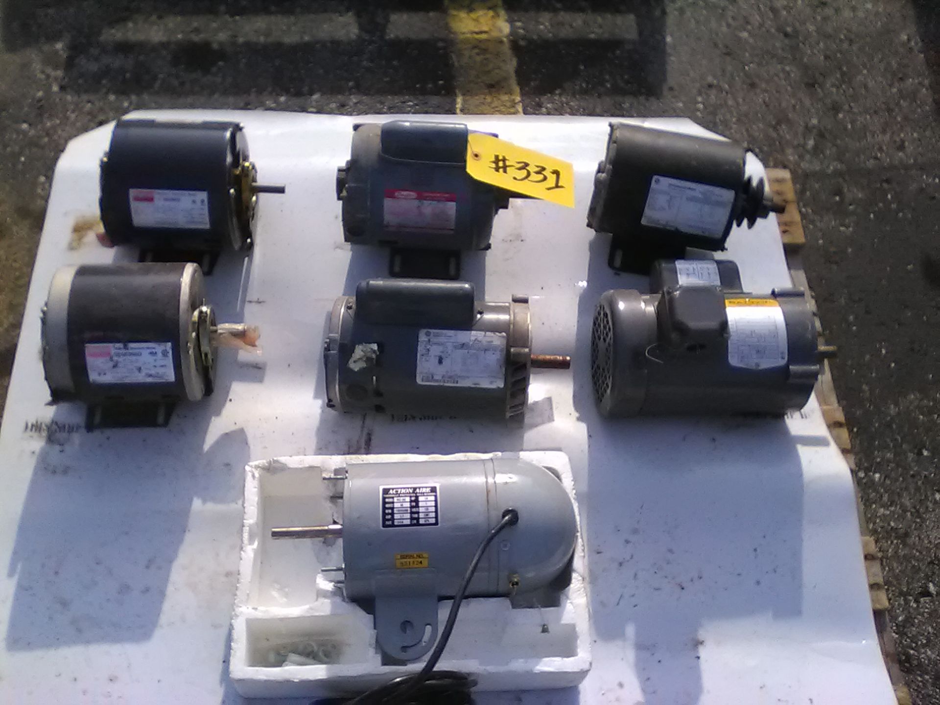 SINGLE PHASE MOTORS. LOT OF (7). SOME NEW.