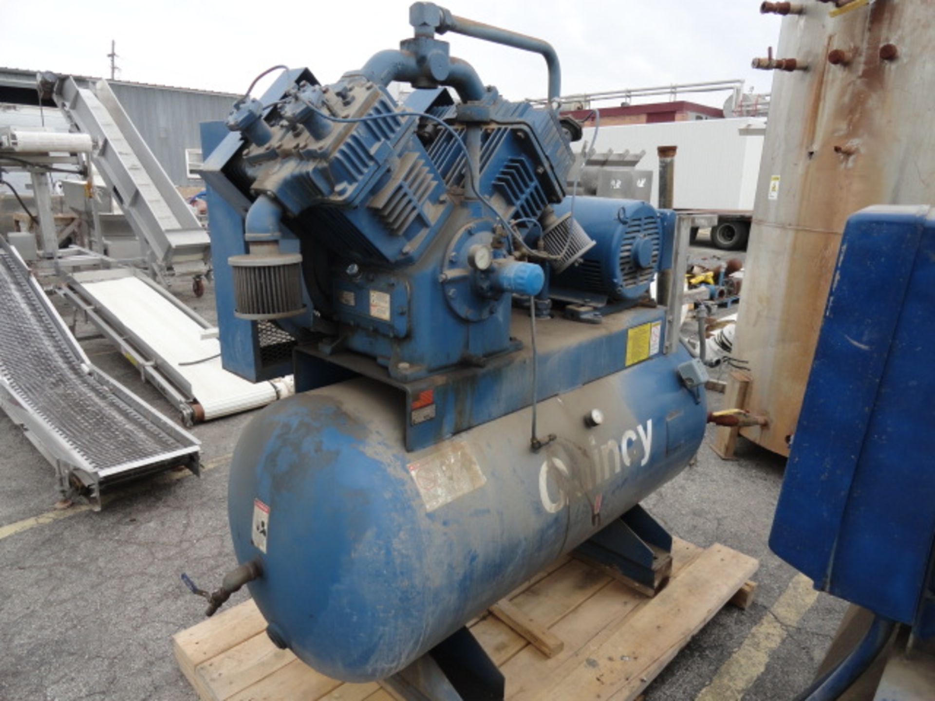 QUINCY AIR COMPRESSOR, 25 HP BELT DRIVE. MD# 5120. SN: 6049792. - Image 2 of 3