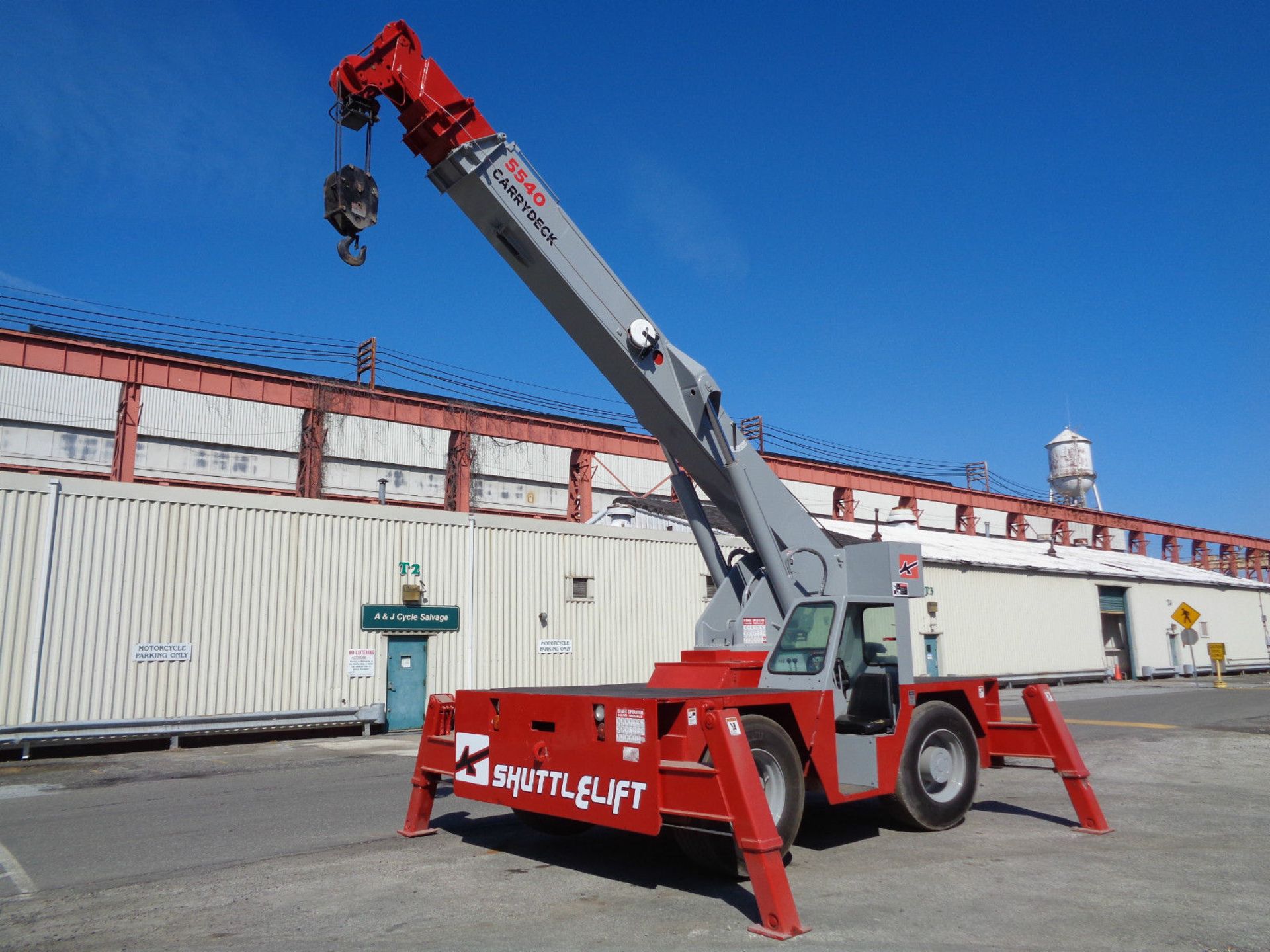 ShuttleLift 5540 15 Ton Carry Deck Crane - Image 2 of 11