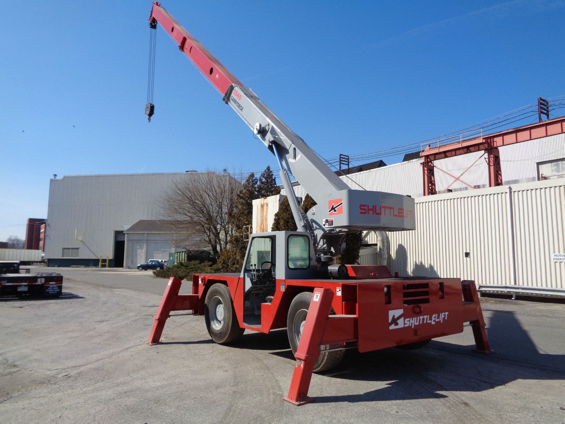 ShuttleLift 5540 15 Ton Carry Deck Crane - Image 11 of 11