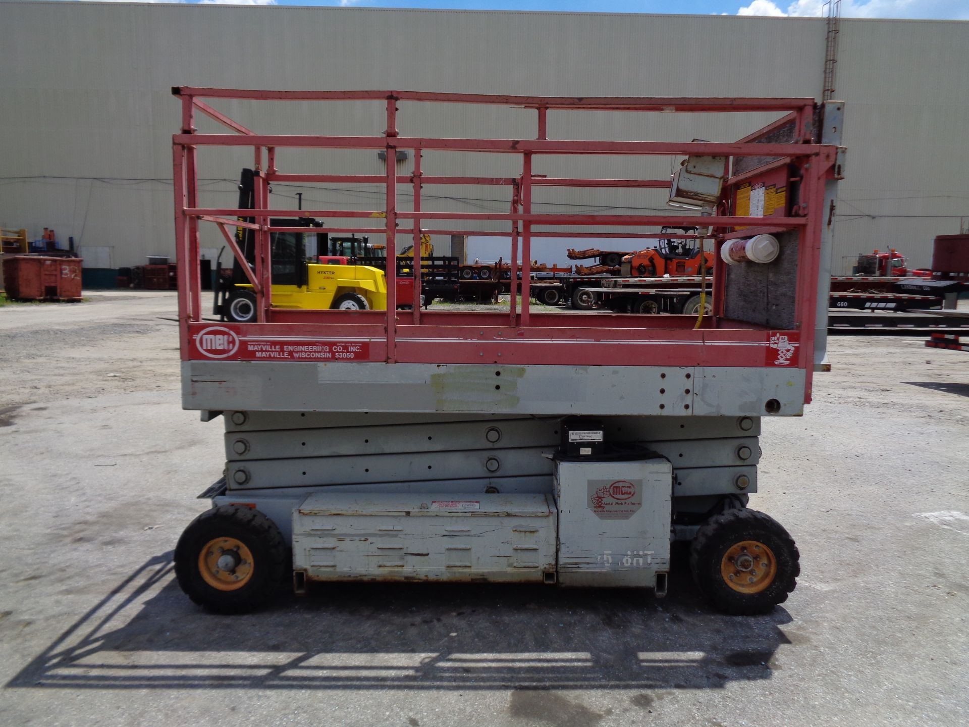 MEC 2548HT Electric Scissor Lift - Image 9 of 12