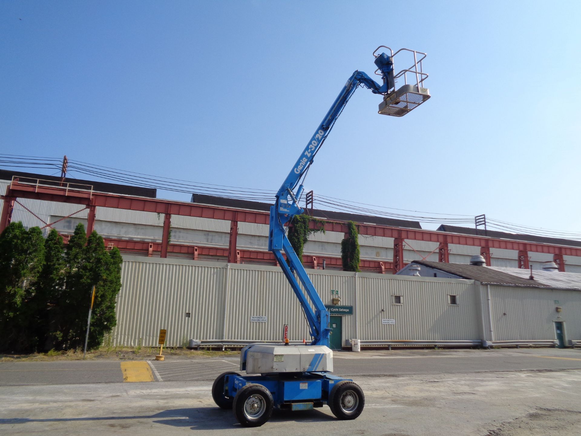 Genie Z30/20 Electric Articulating Boom Lift - 30FT Height - Image 2 of 12