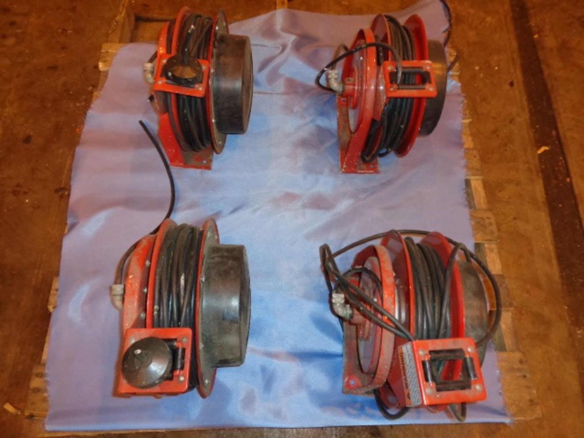 Lot of 4 Cord Reels - Image 4 of 5