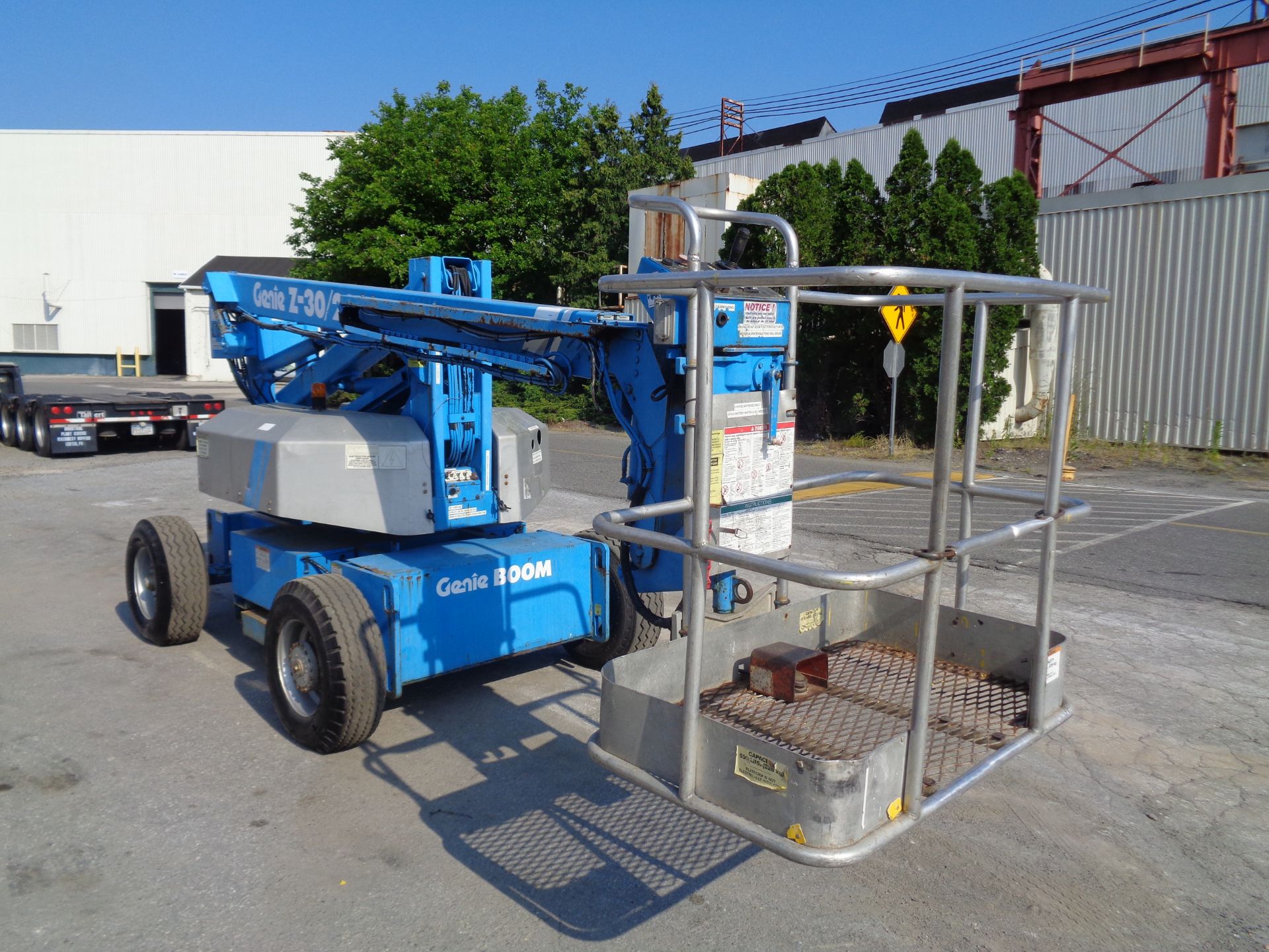 Genie Z30/20 Electric Articulating Boom Lift - 30FT Height - Image 7 of 12