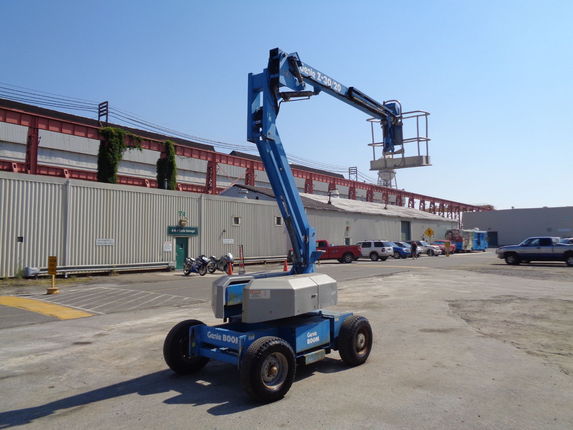 Genie Z30/20 Electric Articulating Boom Lift - 30ft Height - Image 6 of 12