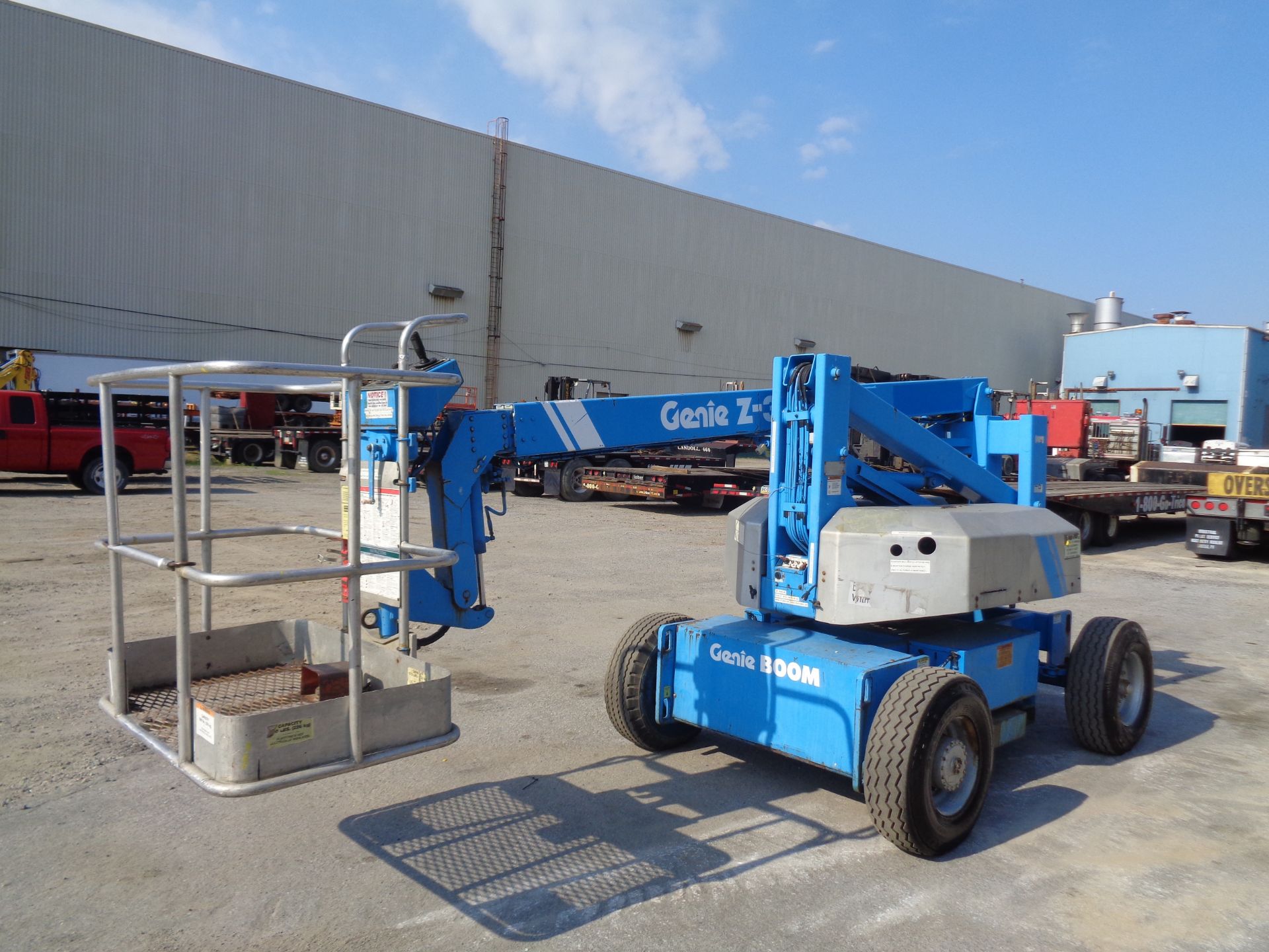 Genie Z30/20 Electric Articulating Boom Lift - 30FT Height - Image 9 of 12