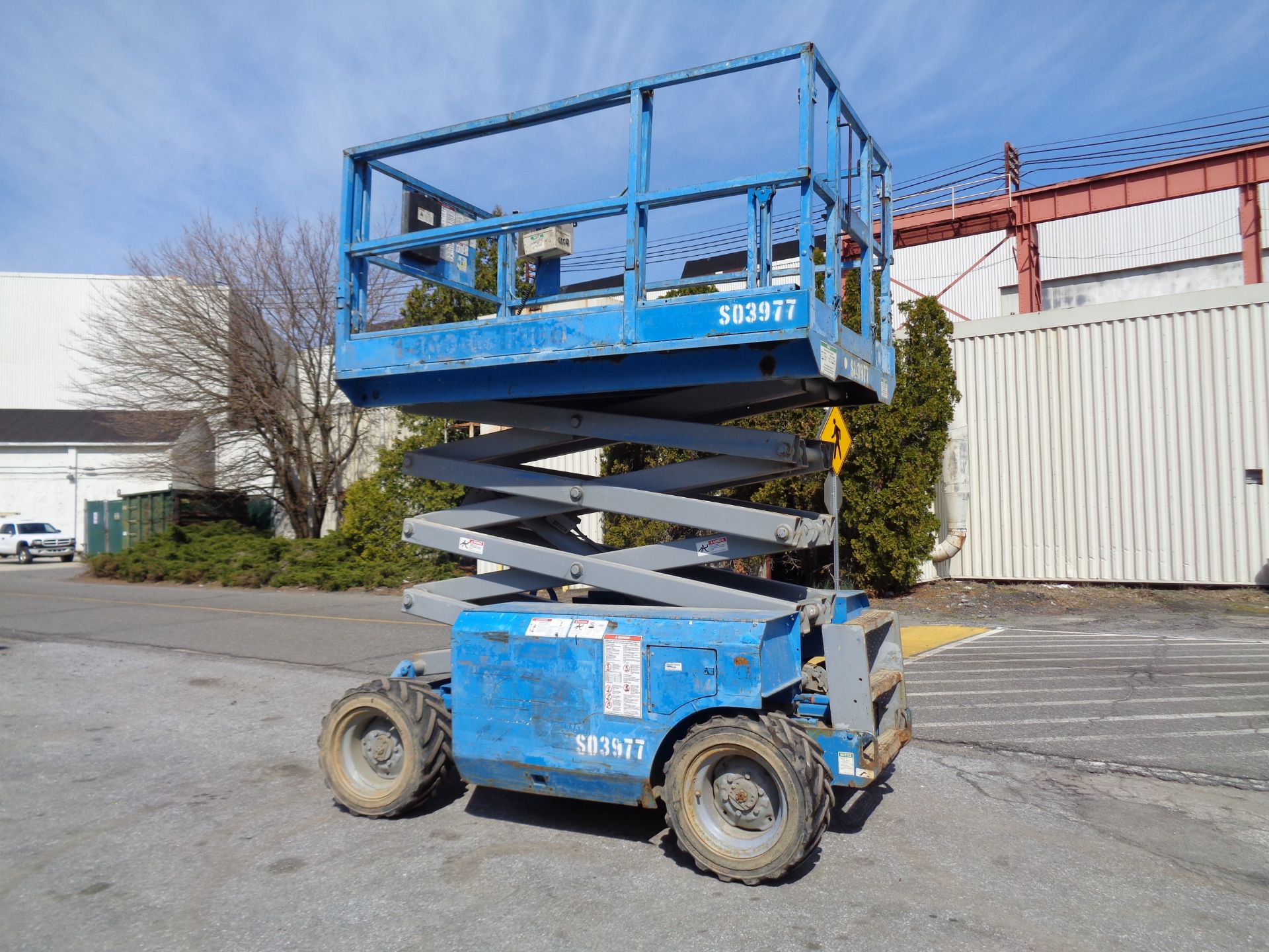 Genie GS2668RT 4x4 26ft Rough Terrain Scissor Lift - Image 6 of 12