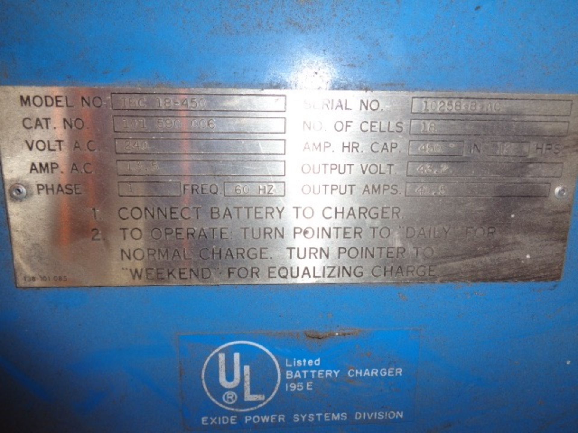 Lot of 5 Battery Chargers - Image 18 of 18