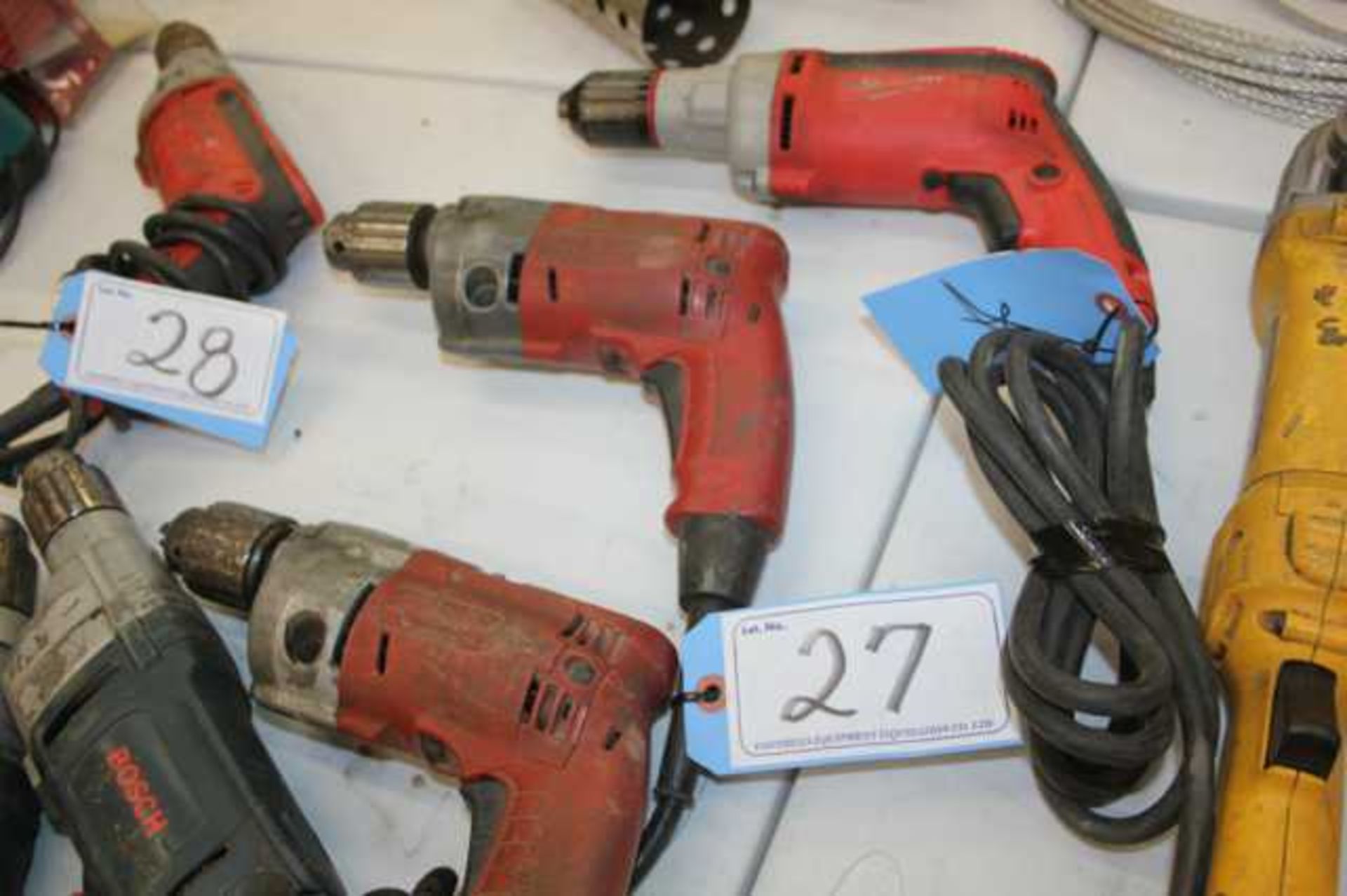 MILWAUKEE 1/2IN ELECTRIC DRILL