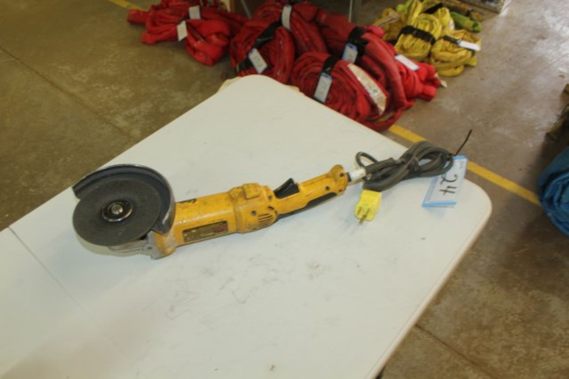 DEWALT 5-6IN ANGLE GRINDER