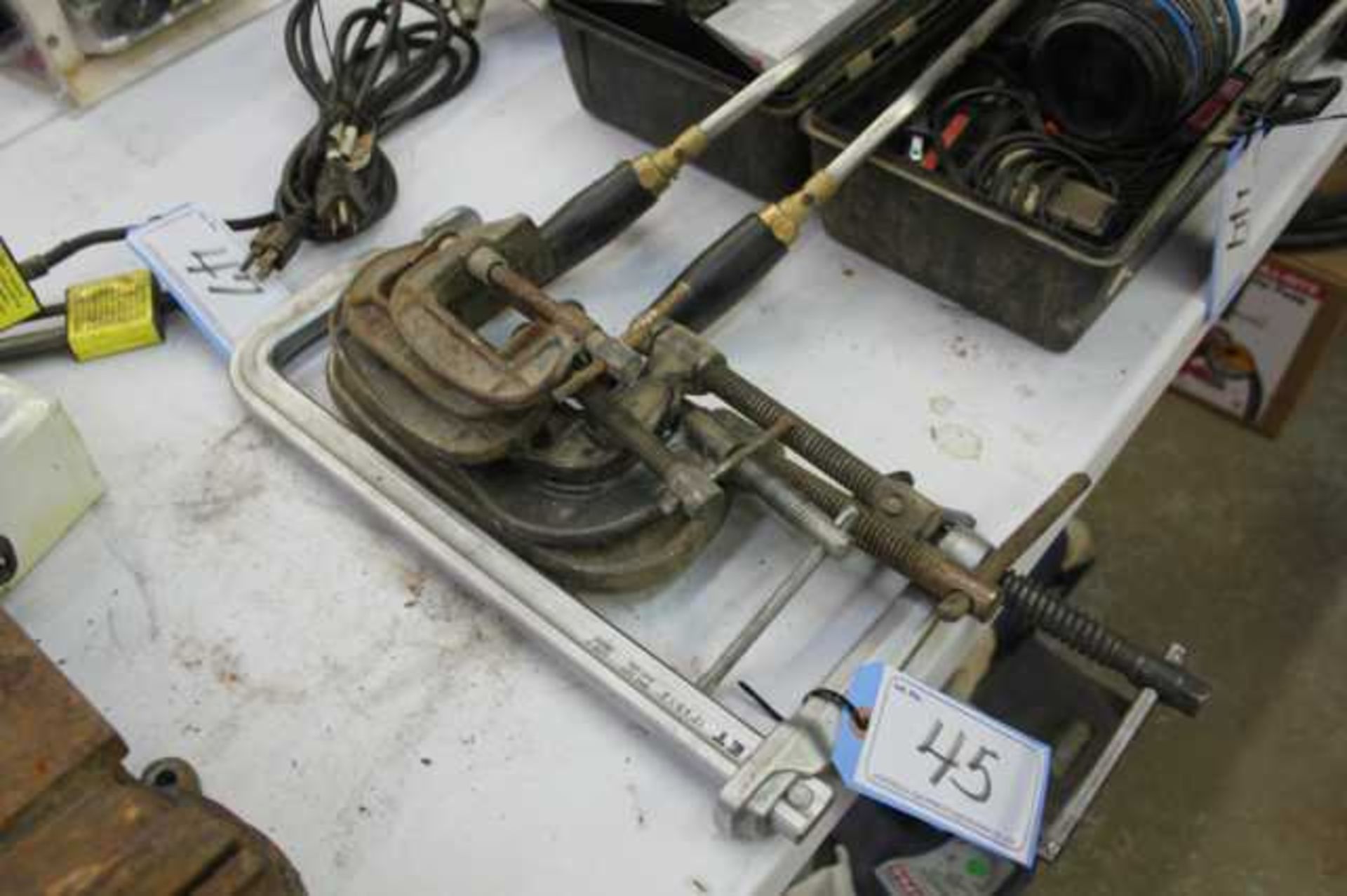 12IN BAR CLAMP & C-CLAMPS