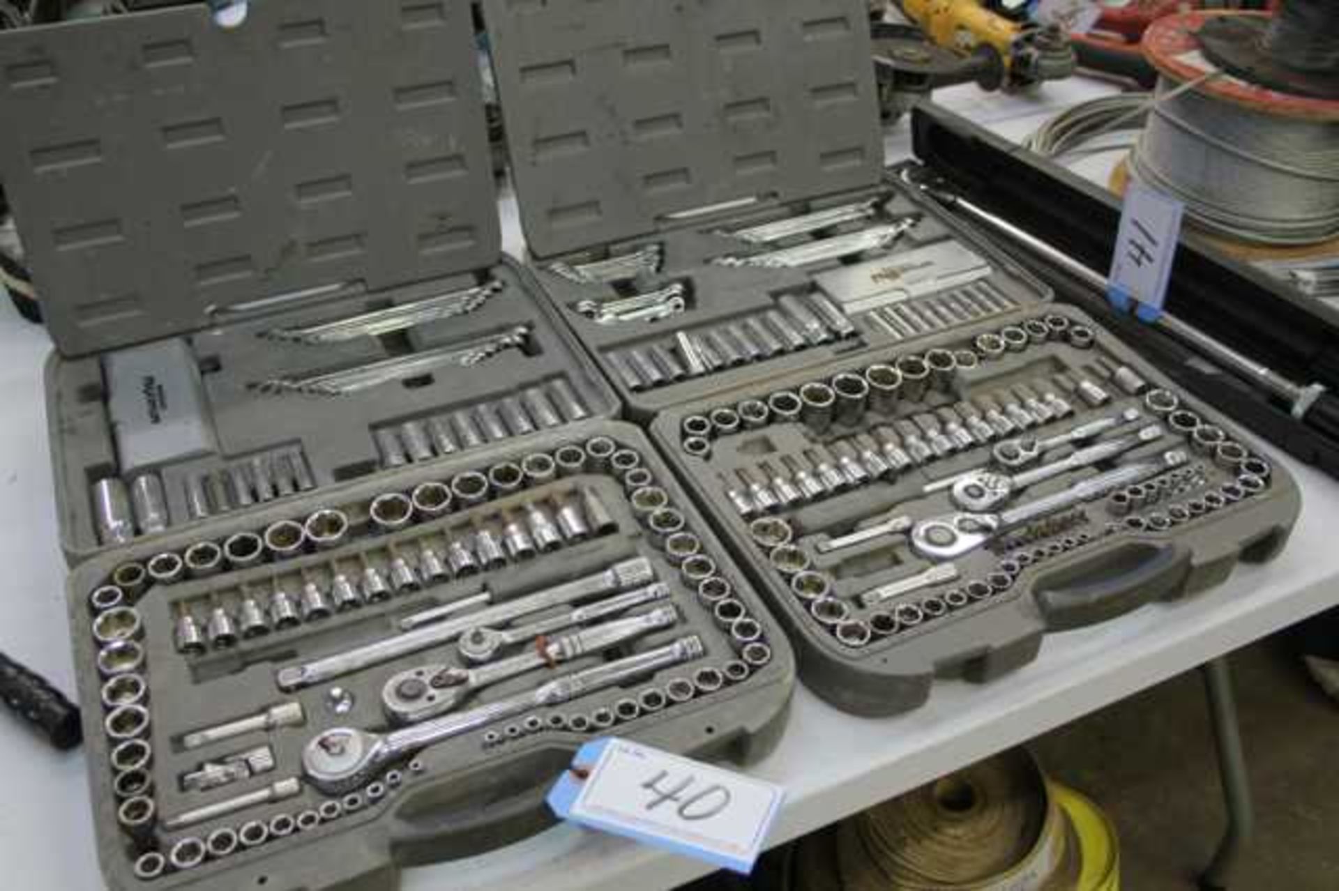 L/O 2 SOCKET SETS