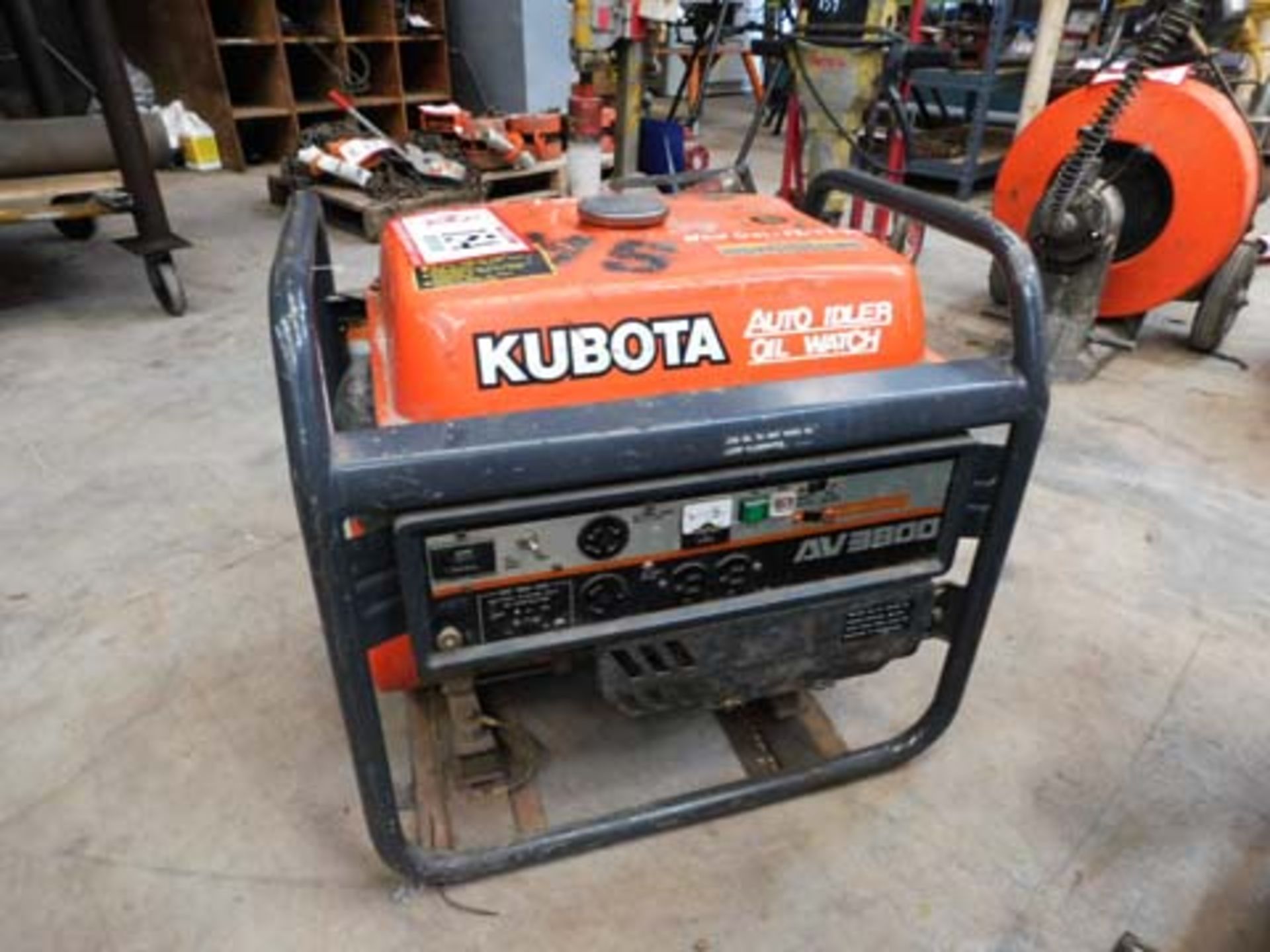 Kubota AV3800 3000 Watt Portable Generator