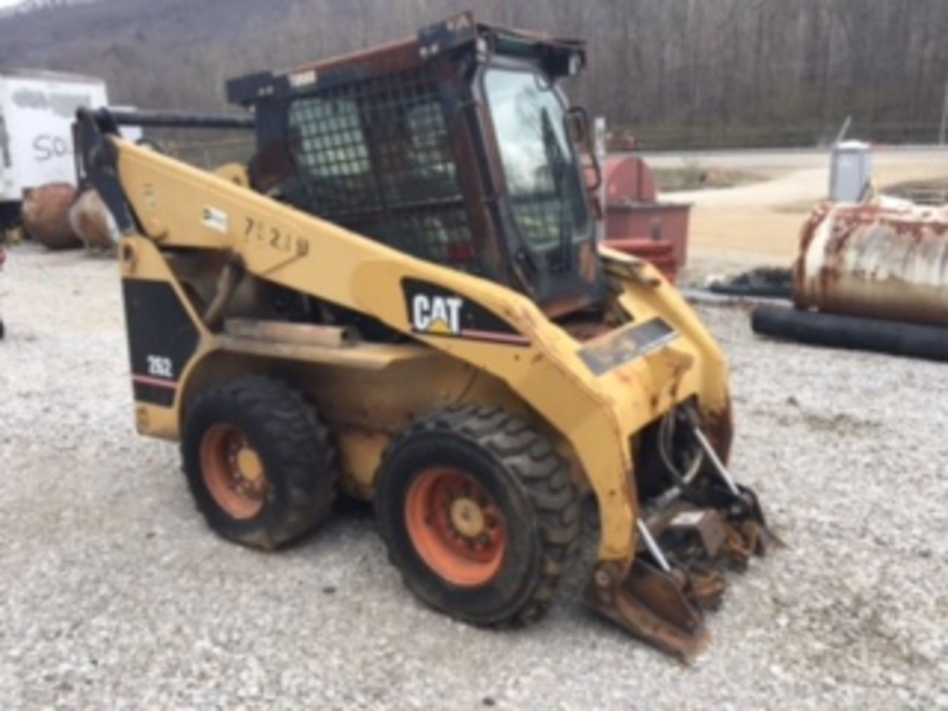 CAT 262 Skid Steer loader, No Motor, S/N 00262CCED01238 (Salvage), Item Location - 376 Morgan County