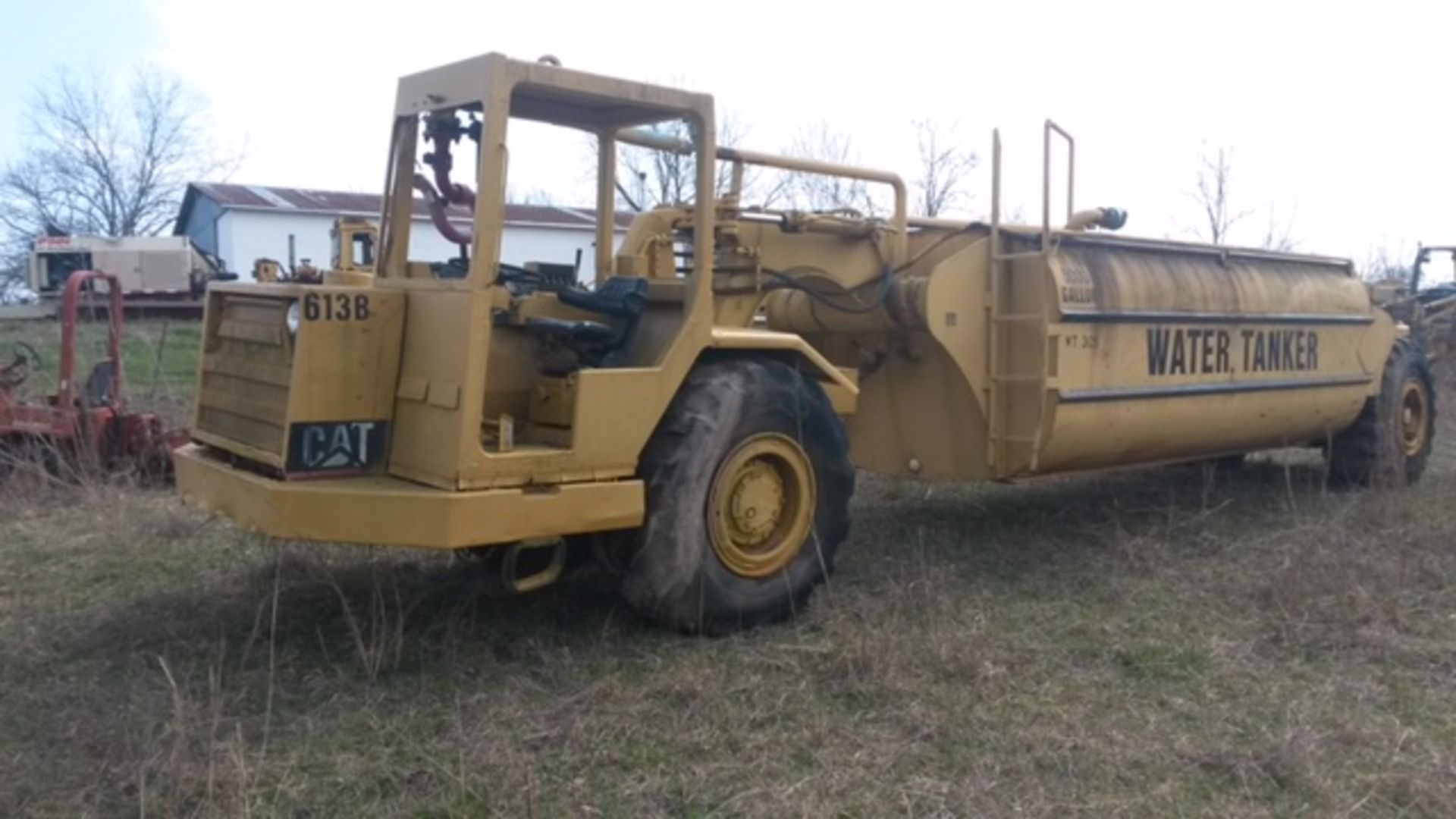 Cat 613B Articulated Water Wagon, 3208 Cat Engine, s/n 38W5481 - Image 5 of 7