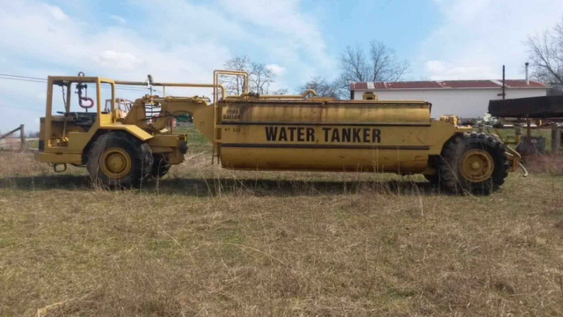 Cat 613B Articulated Water Wagon, 3208 Cat Engine, s/n 38W5481 - Image 7 of 7