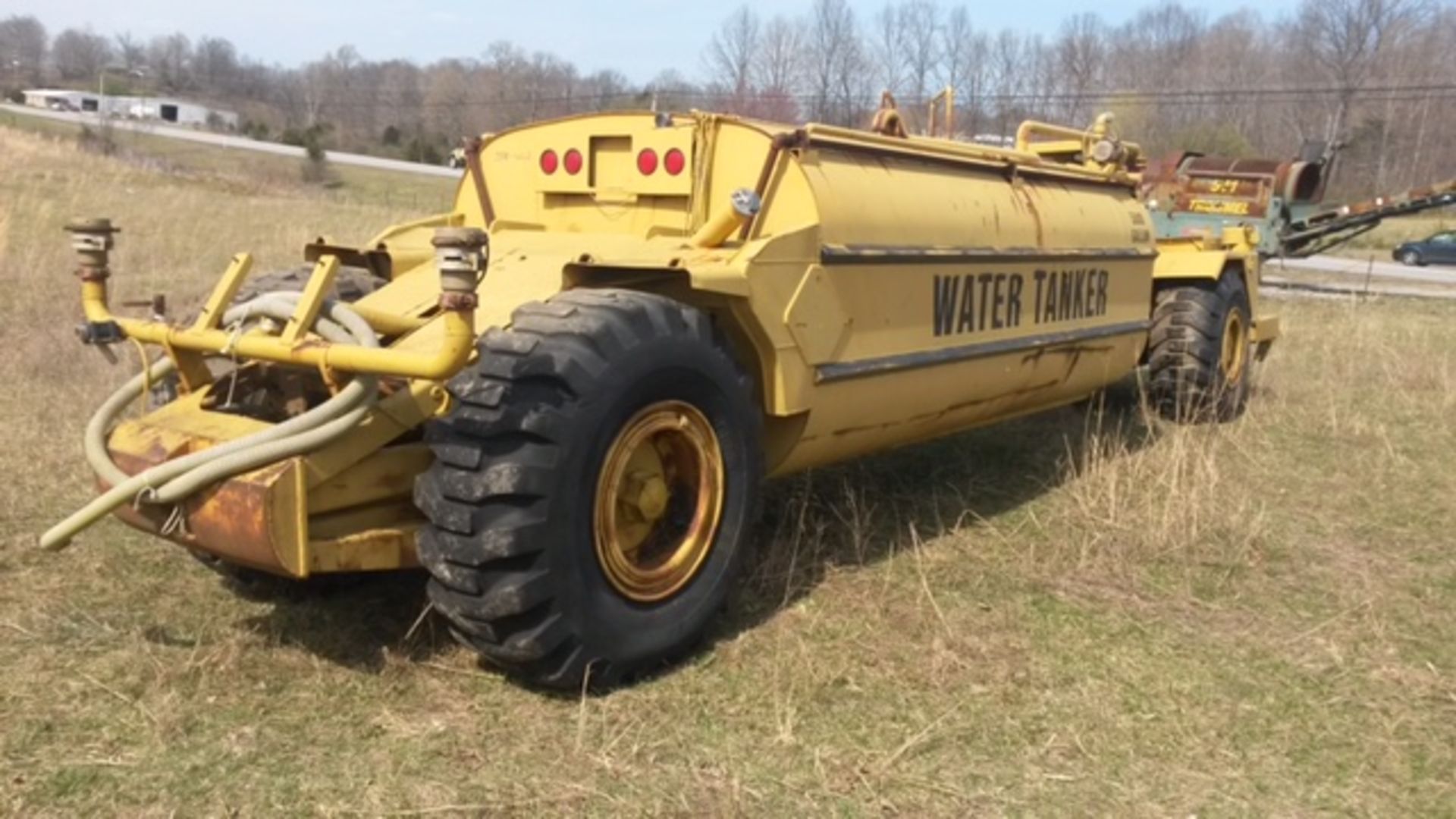 Cat 613B Articulated Water Wagon, 3208 Cat Engine, s/n 38W5481 - Image 3 of 7