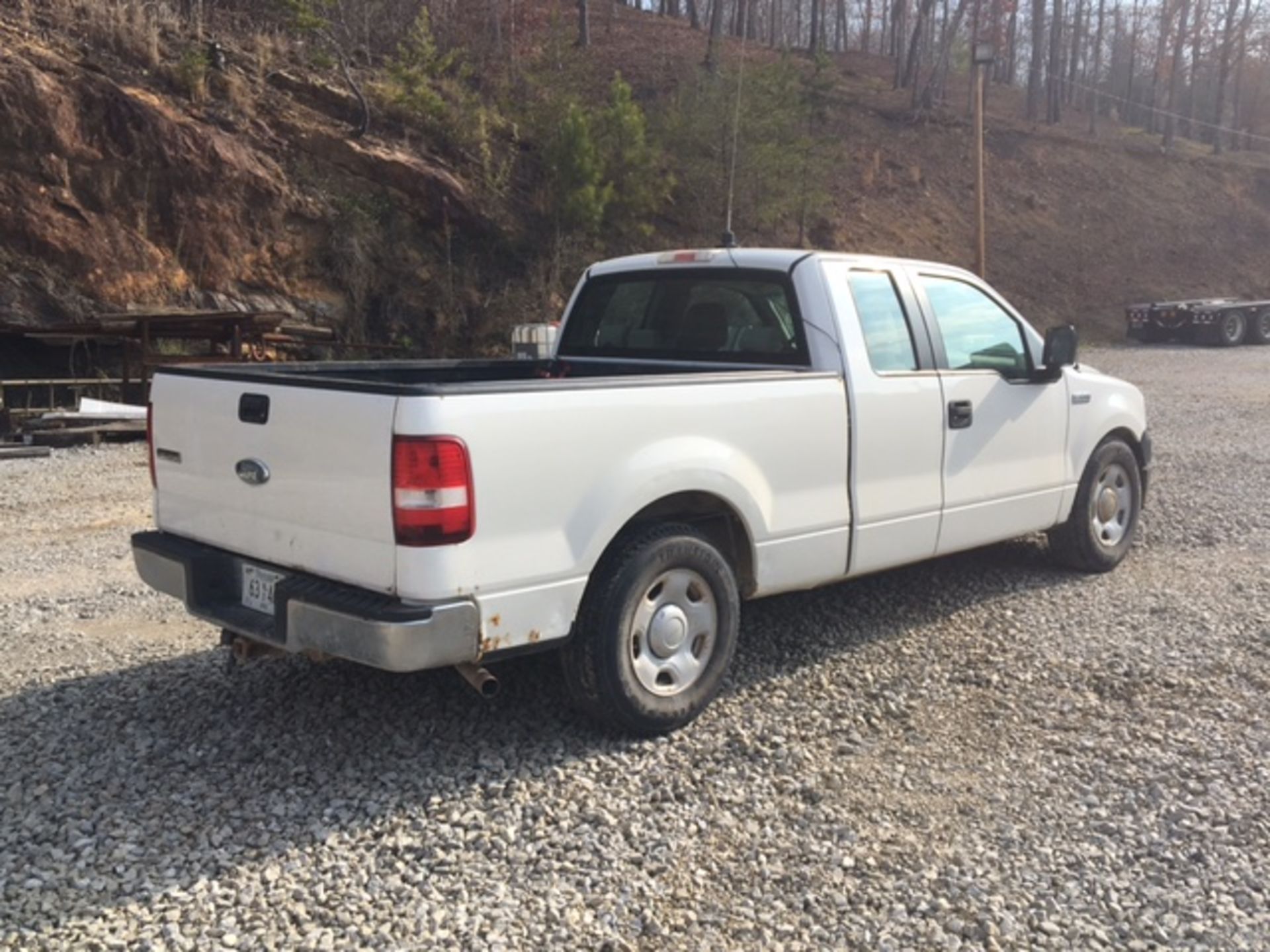 2007 Ford F150 Ext. Cab Pickup, V-8 4.6 litre, Automatic, Long bed P/U, ODO 202,000 VIN - Image 3 of 5