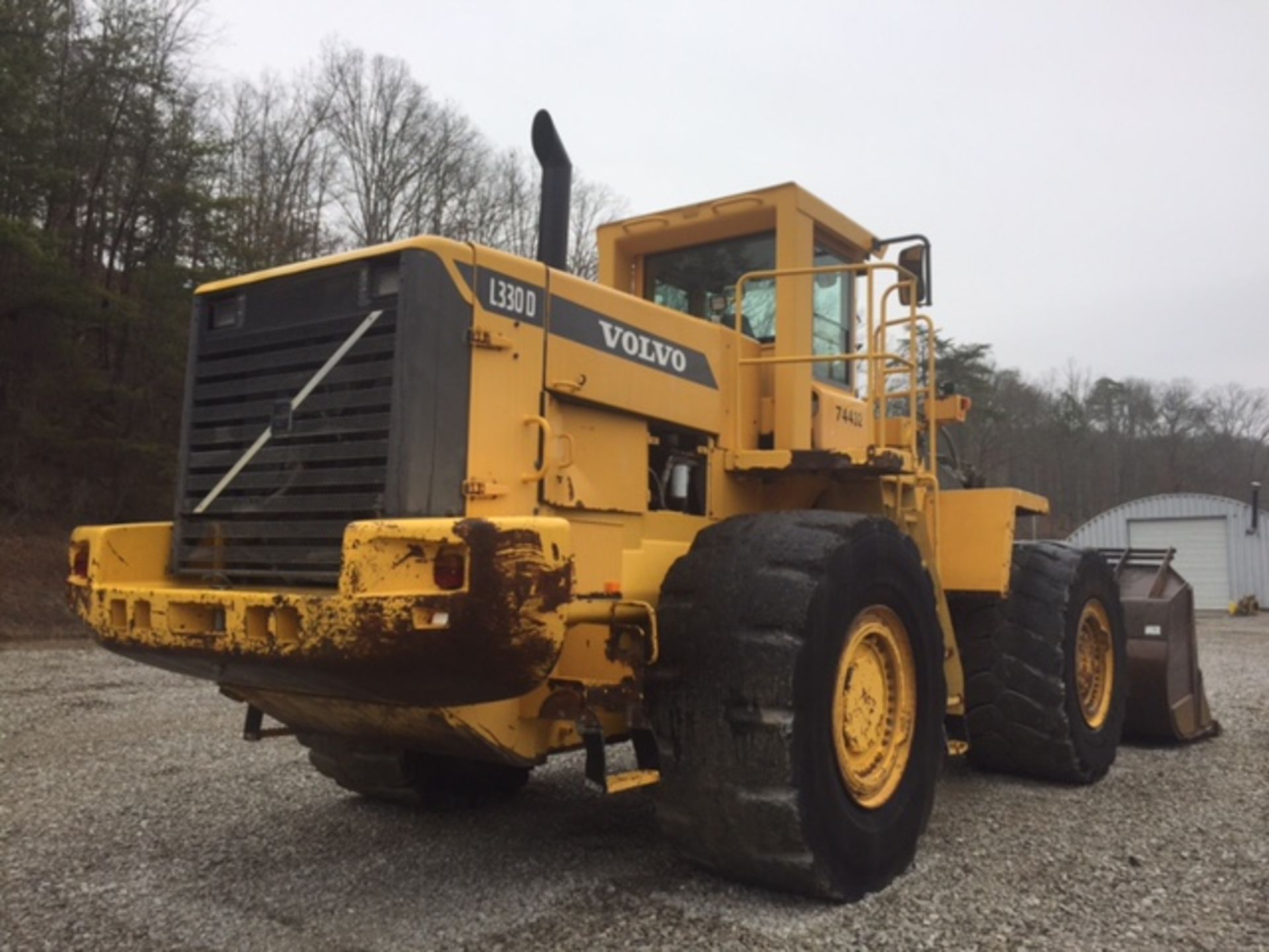 1999 Volvo L330D Rubber Tired Loader, Cab, Heat,Air, Michelin 35/65R33 Tires, Approximately 23,212 - Image 2 of 7