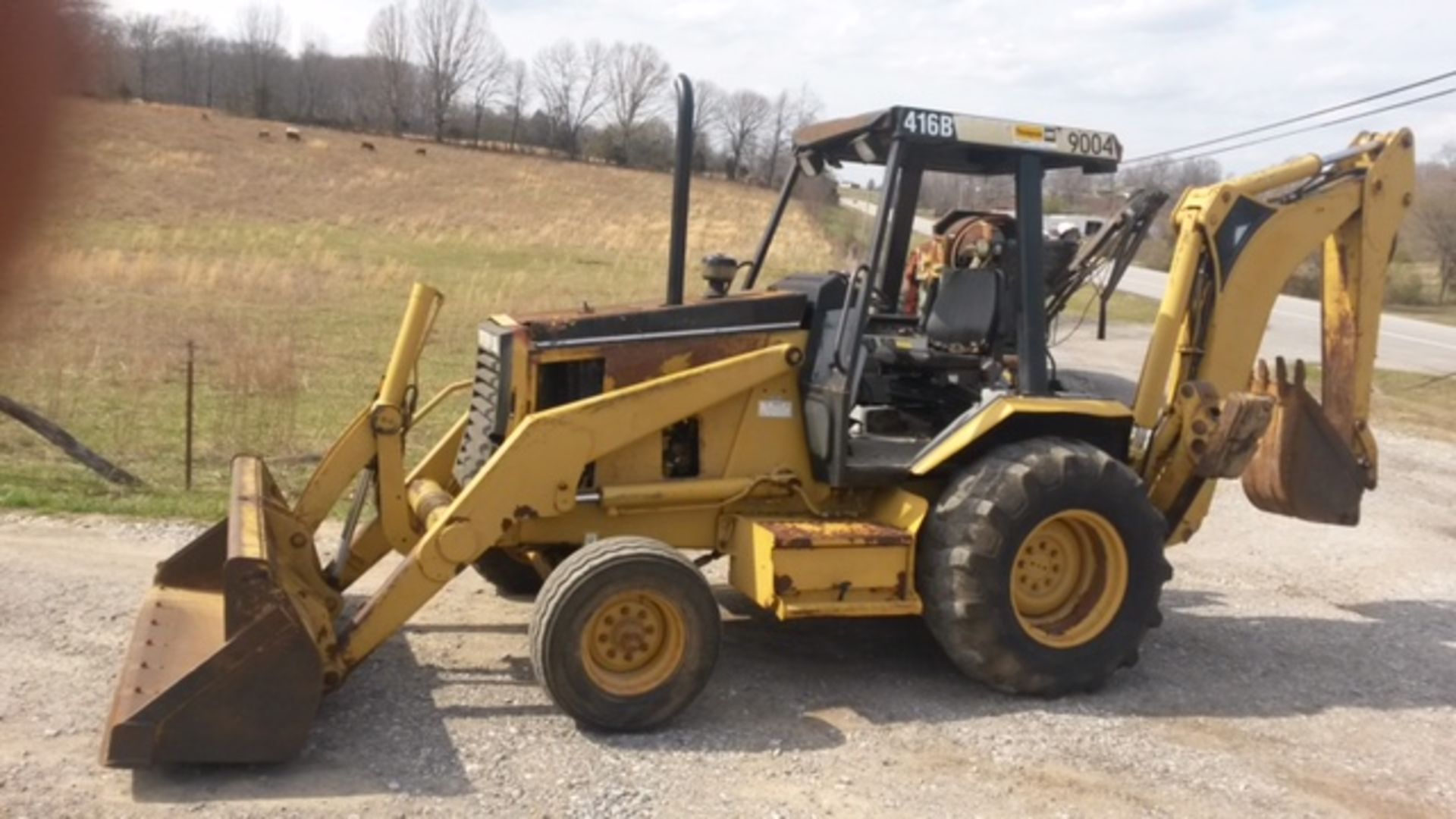 CAT 416B Loader/Backhoe, OROPS, 2WD, New Side covers and Exhaust S/N 85G09004 (Located at 3823