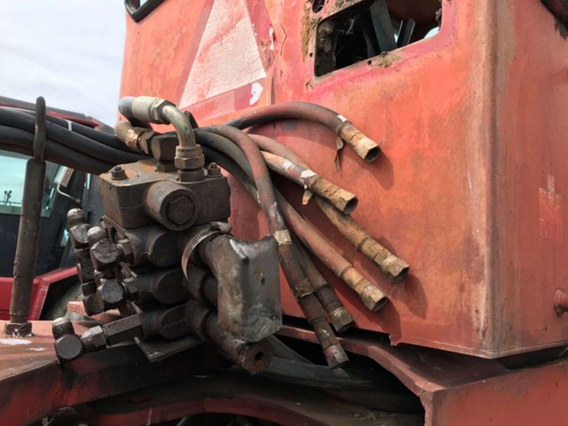 Case IH 4568, Diesel, 2 Remotes, 6,136hrs (needs clutch) (Located at 3681 Old State Route34, - Image 6 of 6