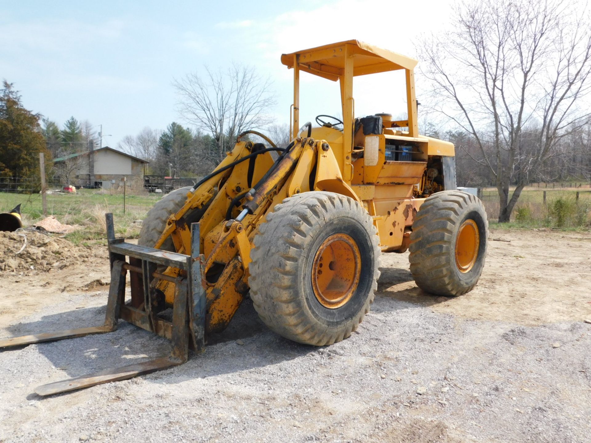 John 644A Wheel Loader, Forks only, OROPS, 5,160hrs. s/n 147084 (1305 Airport Road, Oakdale TN