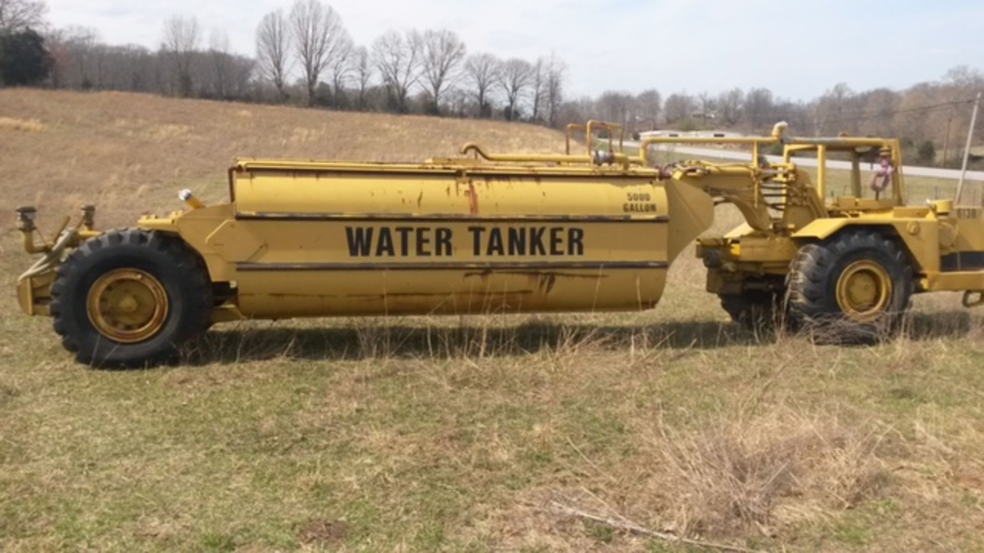 Cat 613B Articulated Water Wagon, 3208 Cat Engine, s/n 38W5481 - Image 4 of 7