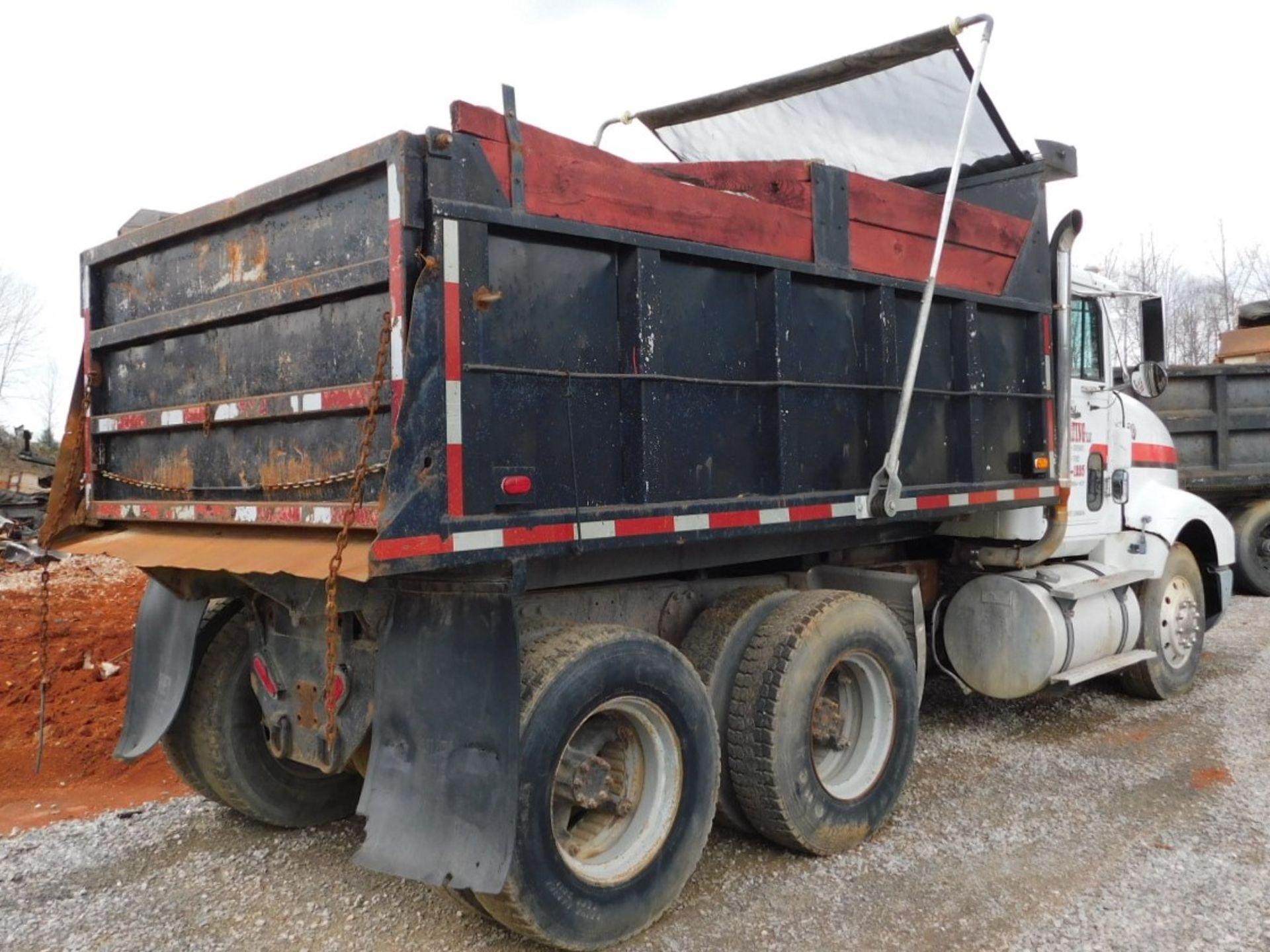 1992 International 9400 Tandem Axle Dump, CAT 3167 Diesel, 9sp (Salvage Title Only) (1994 Edmonton - Image 3 of 6