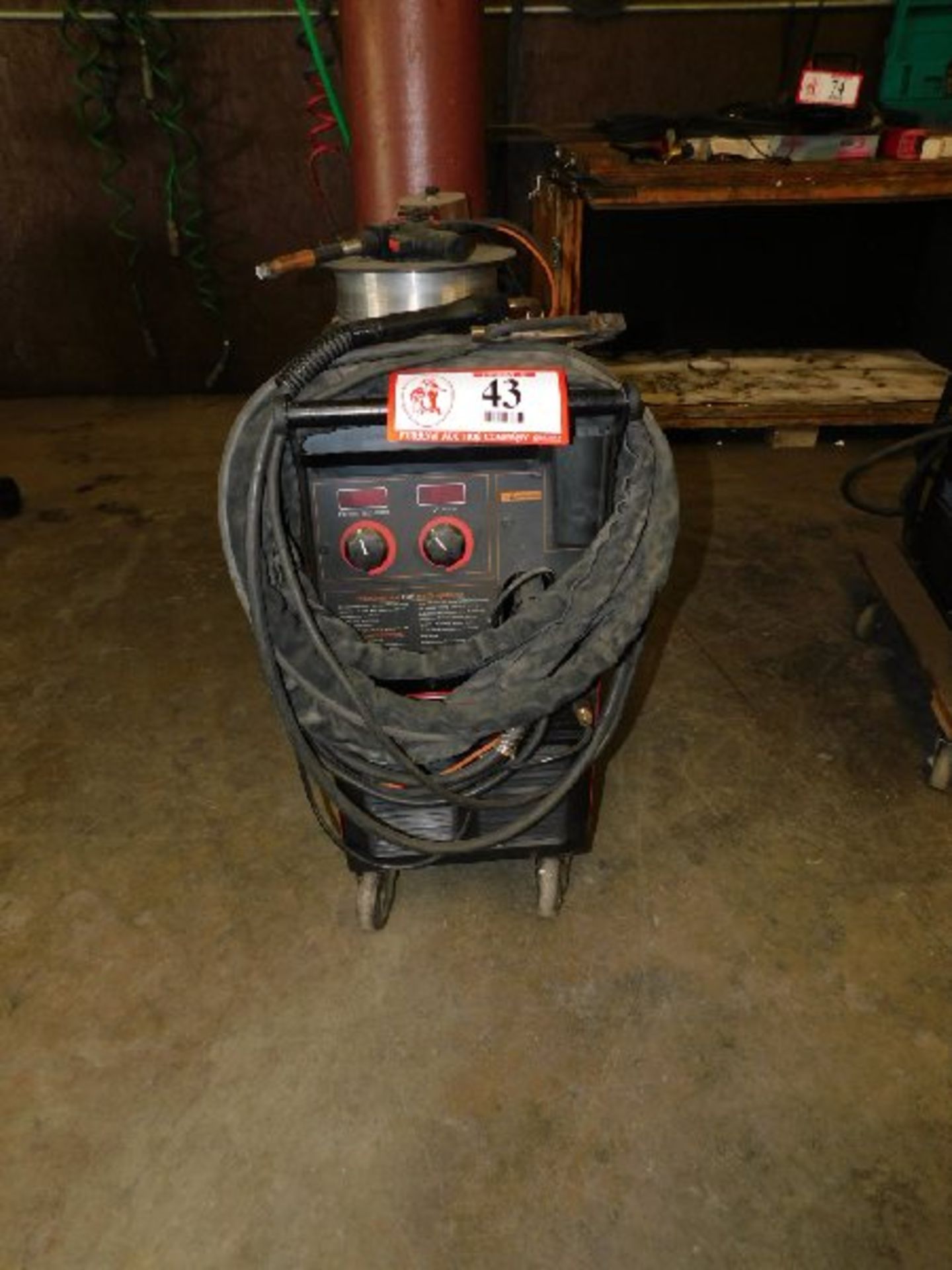 Lincoln Power Mate 255C 230 Volt, Single Phase Wire Feed Welder, W/Spool Gun