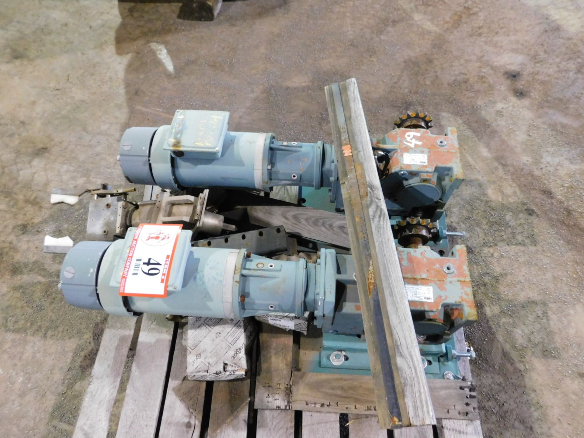 (2) Conveyor Drive Motors, W/Quantis 75.84 by 1 Gear Reducers