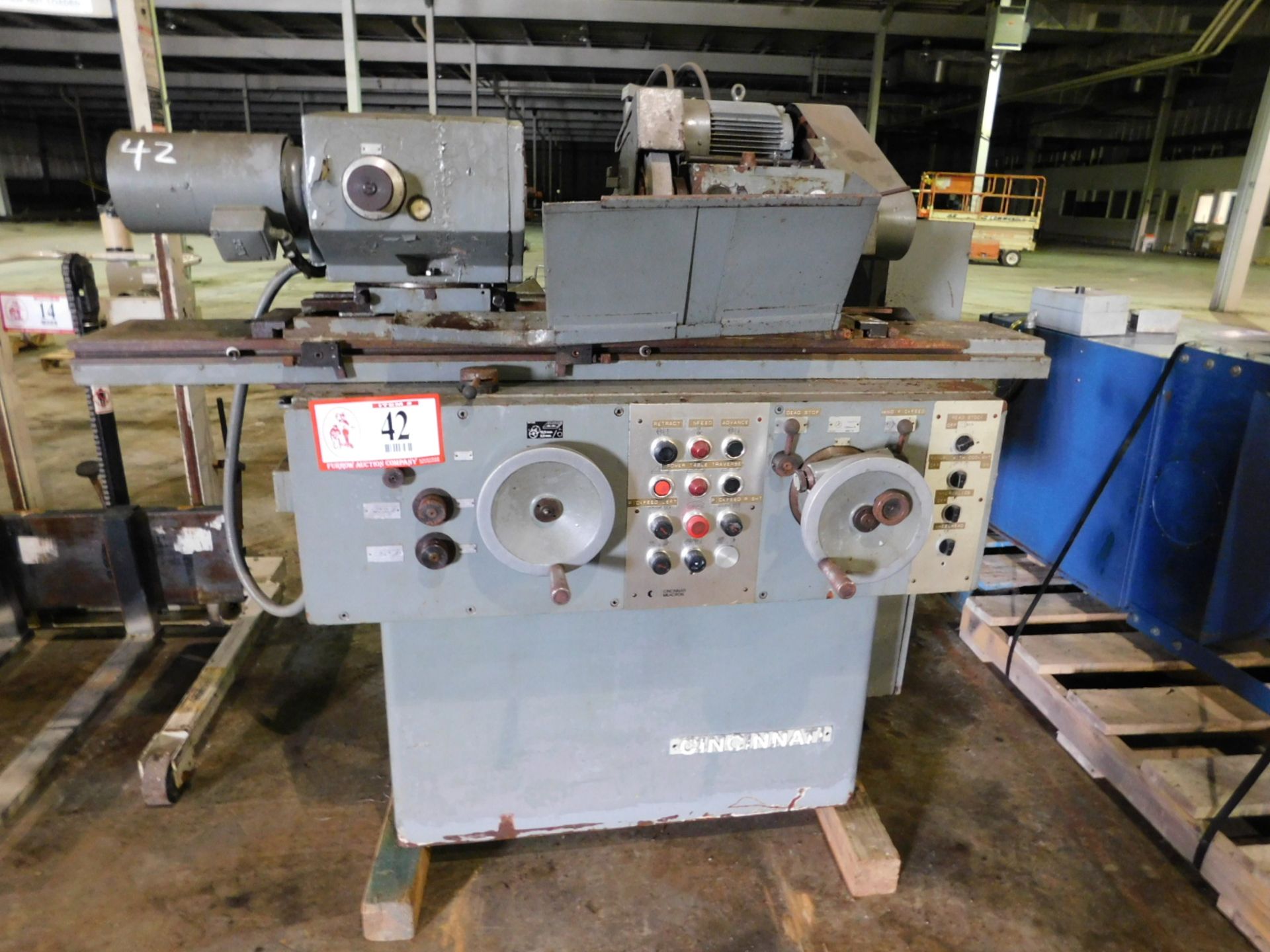 Cincinnati OD Grinder 36" Bed, S/N M26754