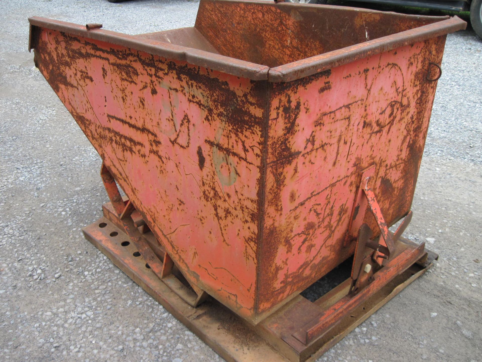 Self Dumping Hopper Attachment for Forklift, 1/2 Yard Capacity - Image 2 of 3