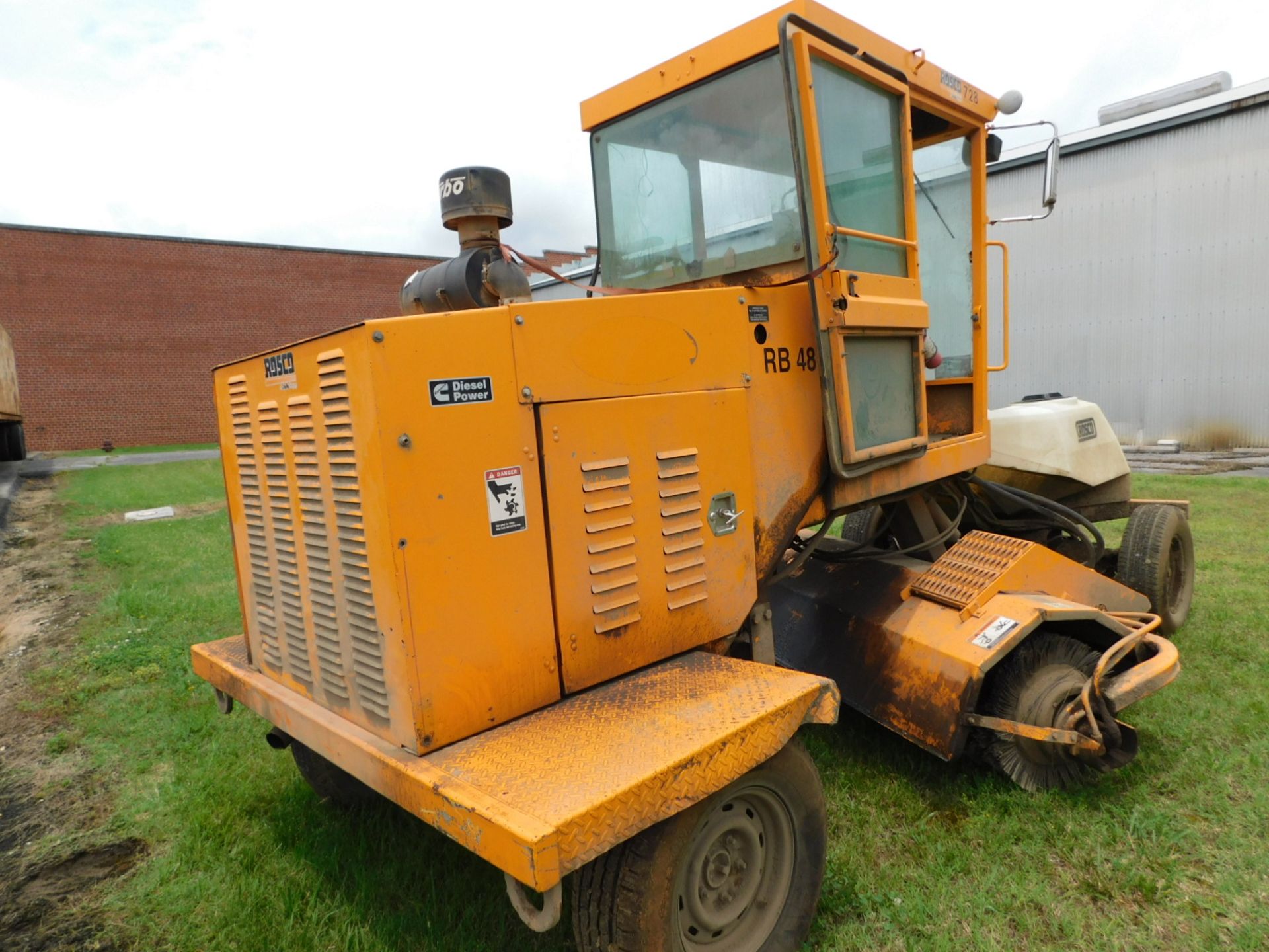 Rosco Street Sweeper W/Cab, Cummins Diesel, (bad pumps), S/N 33584 - Image 2 of 4