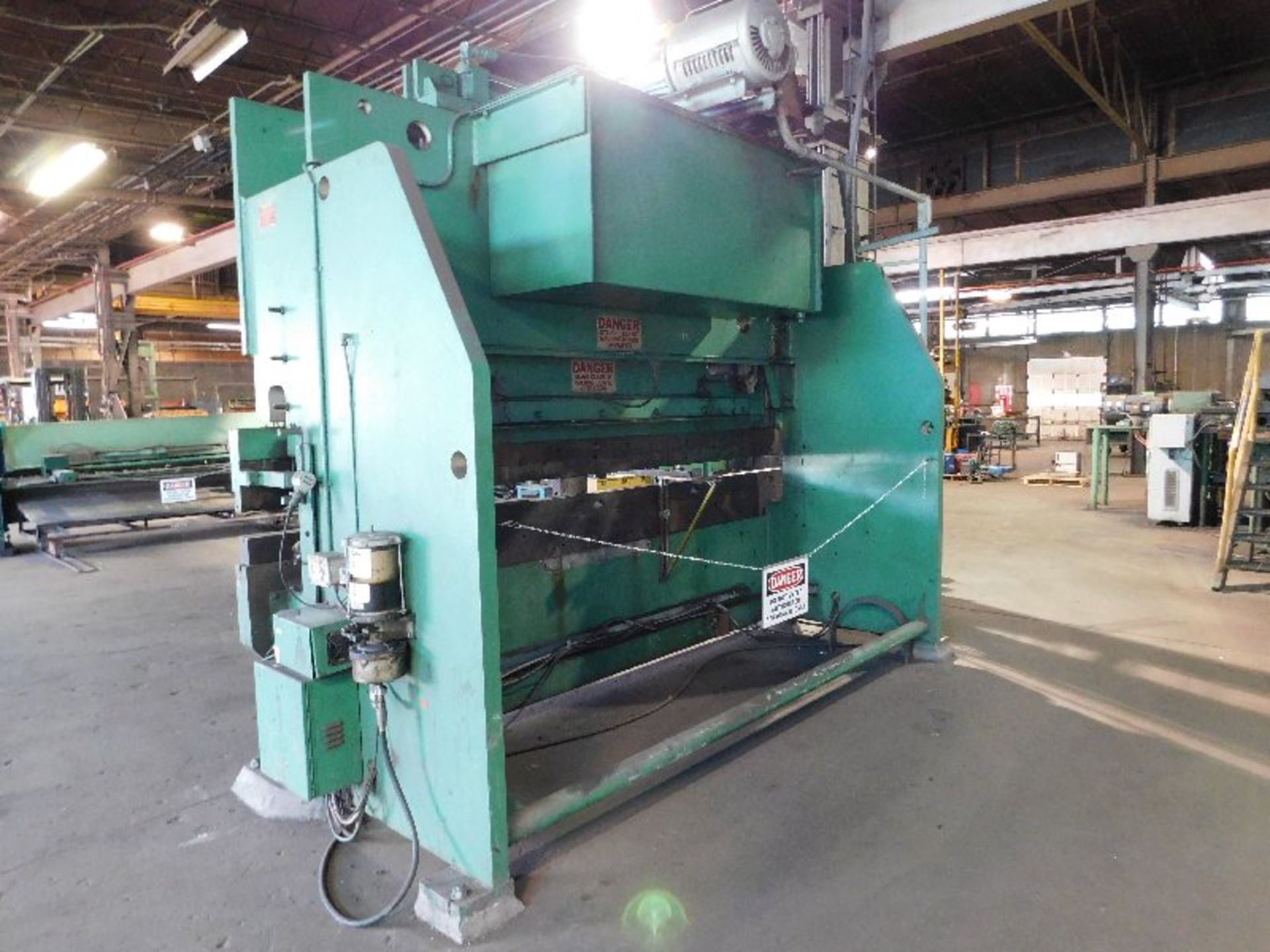 HTC Hydraulic Press Brake, Model 20012PB, 12' width x 200 ton capacity, s/n 1912989 - Image 2 of 2