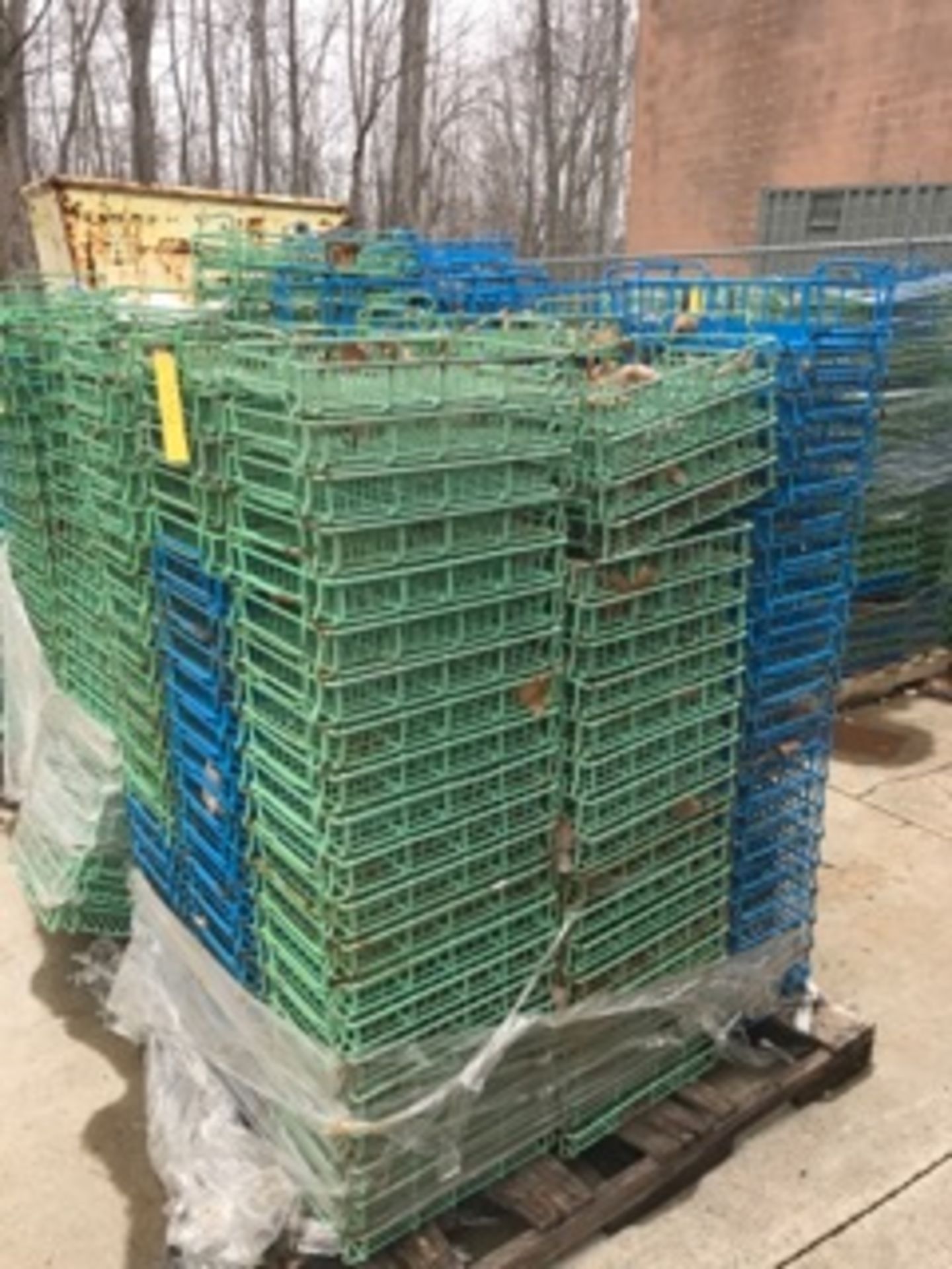 Pallet of Wire Parts Baskets