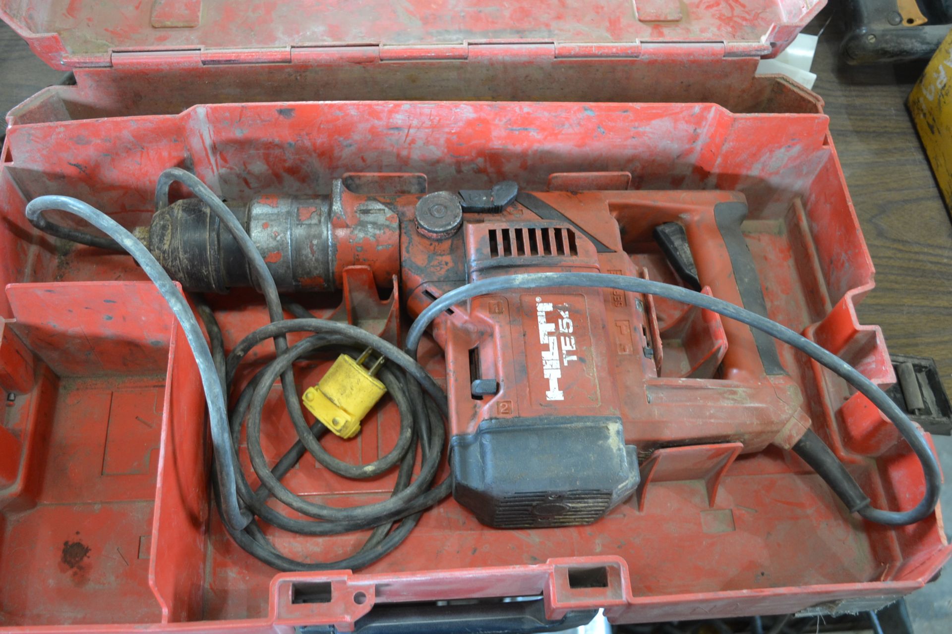 HAMMER DRILL, HILTI, MDL TE54, 1/2", W/ CASE