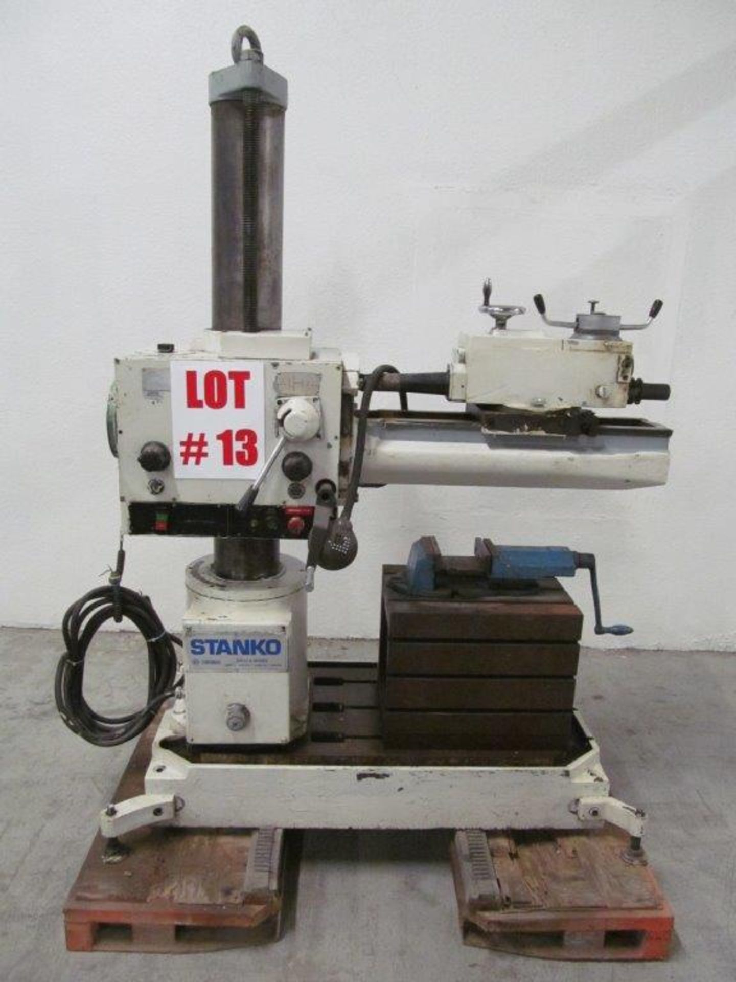 STANKO RADIAL DRILL MODEL 2K52-1, S/N: 1666, 34" ARM, ELECTRICS: 480V/2PH/60C NOTE:CONDITION UNKNOWN