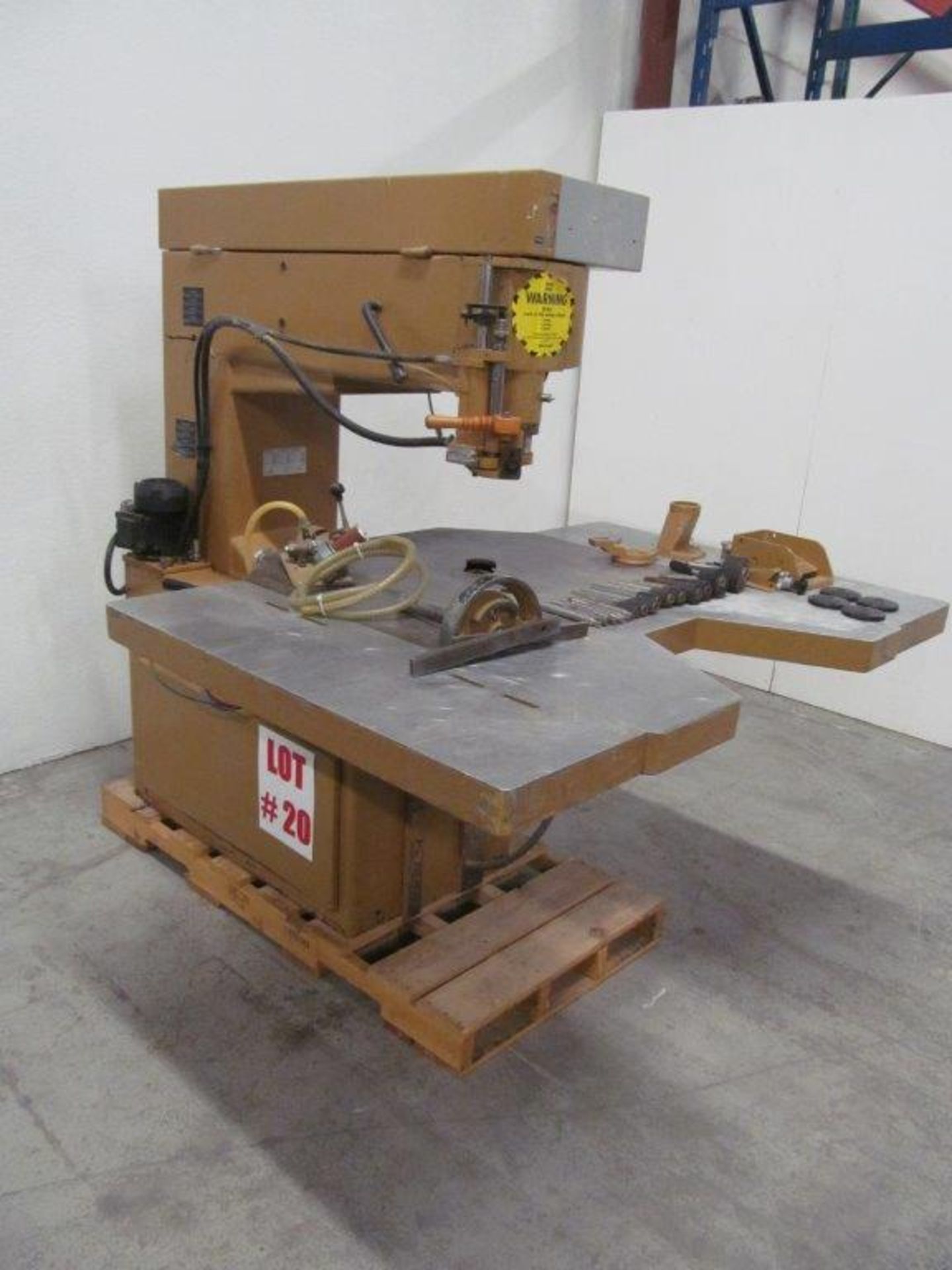 SCM (ITALY) ROUTER MODEL R.9, S/N: 370480, THROAT DEPTH: 36", TABLE: 46" X 60"