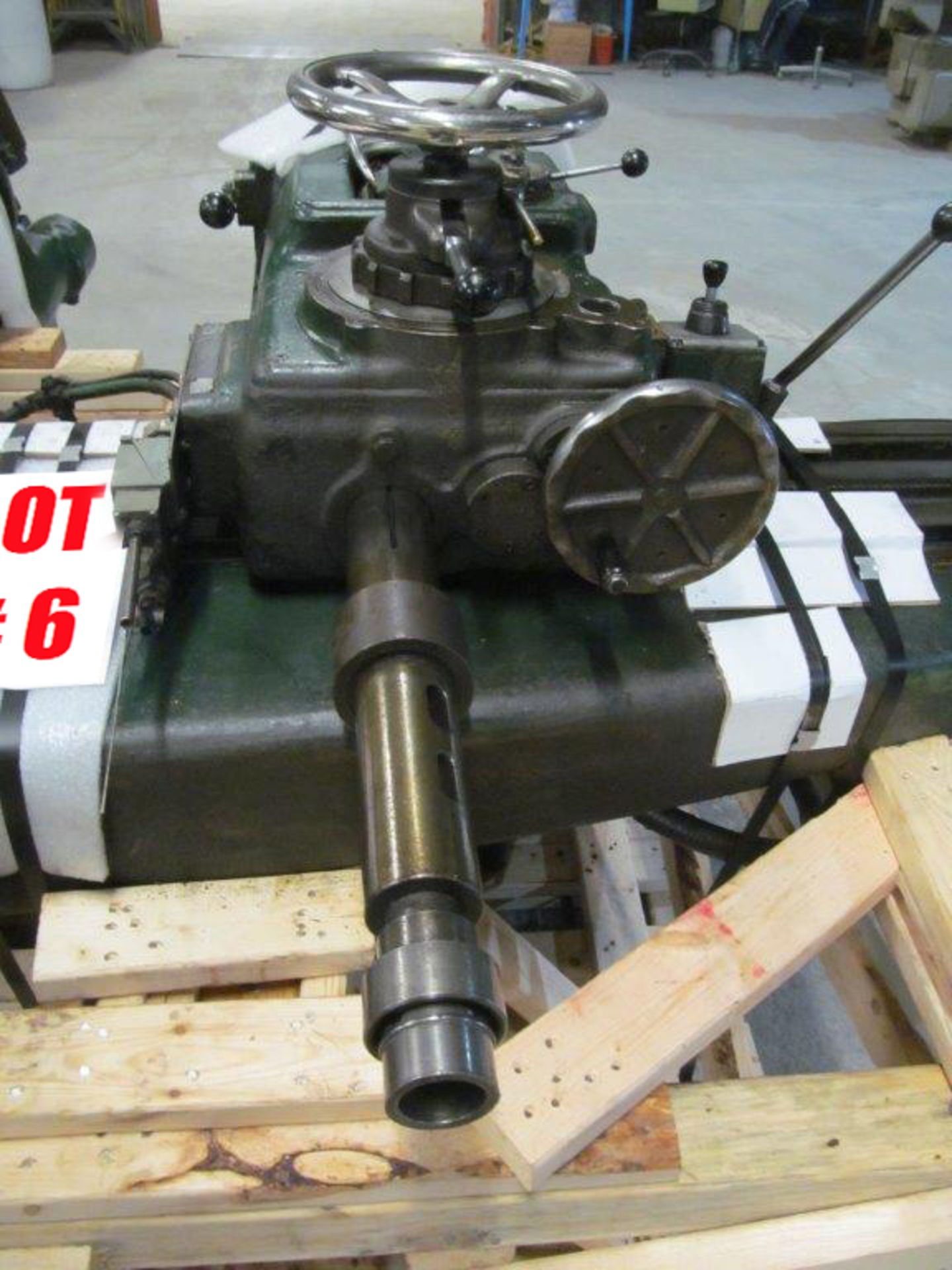 ARCHDALE RADIAL ARM DRILL, 5 FT ARM, MT5 SPINDLE TAPER, 12 SPINDLE SPEED, 40-1000 RPM, C/W BOX TABLE - Image 7 of 10