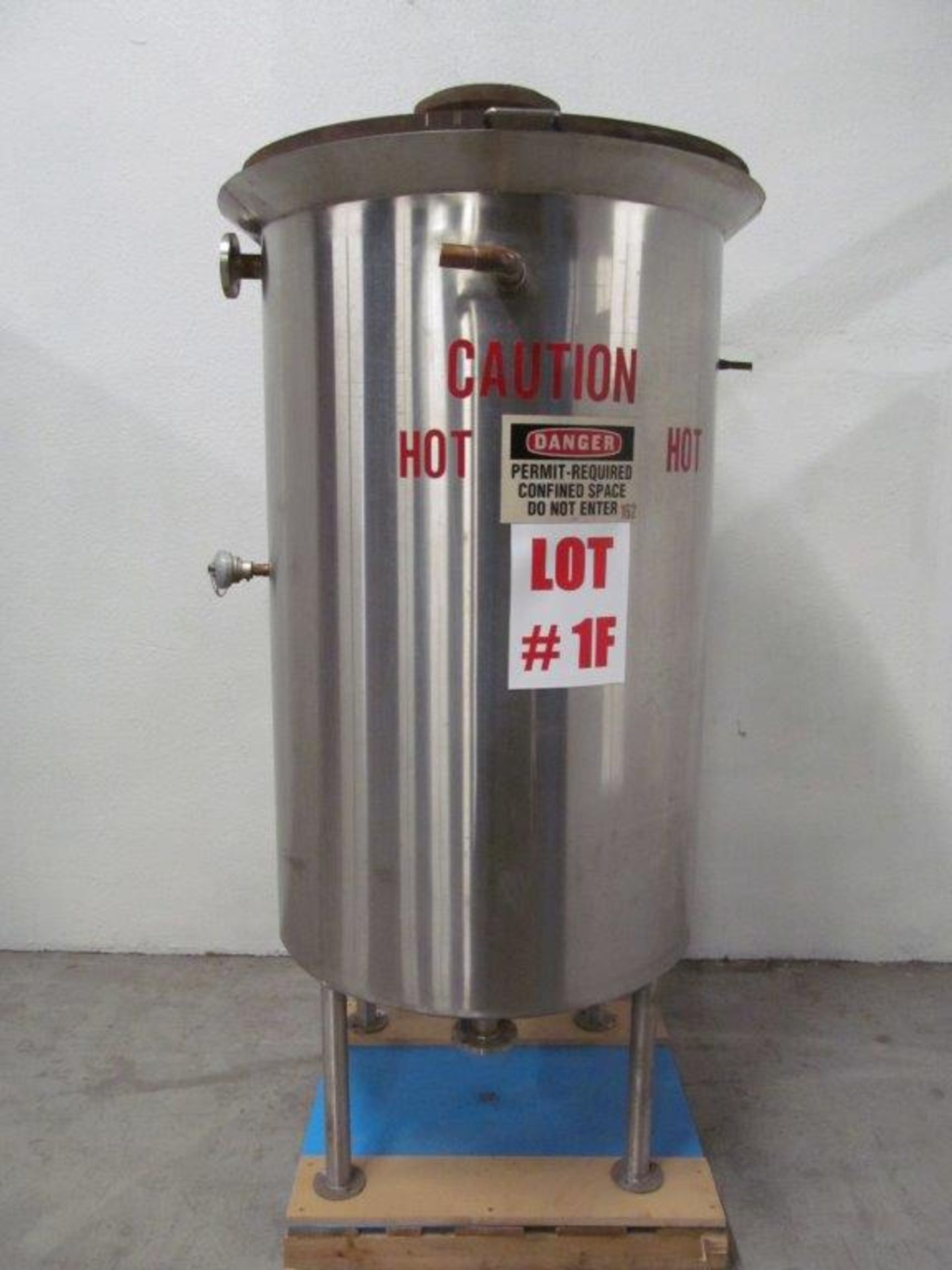STAINLESS STEEL HEATING TANK, OUTSIDE DIMENSIONS: 36" DIA X 56" HIGH