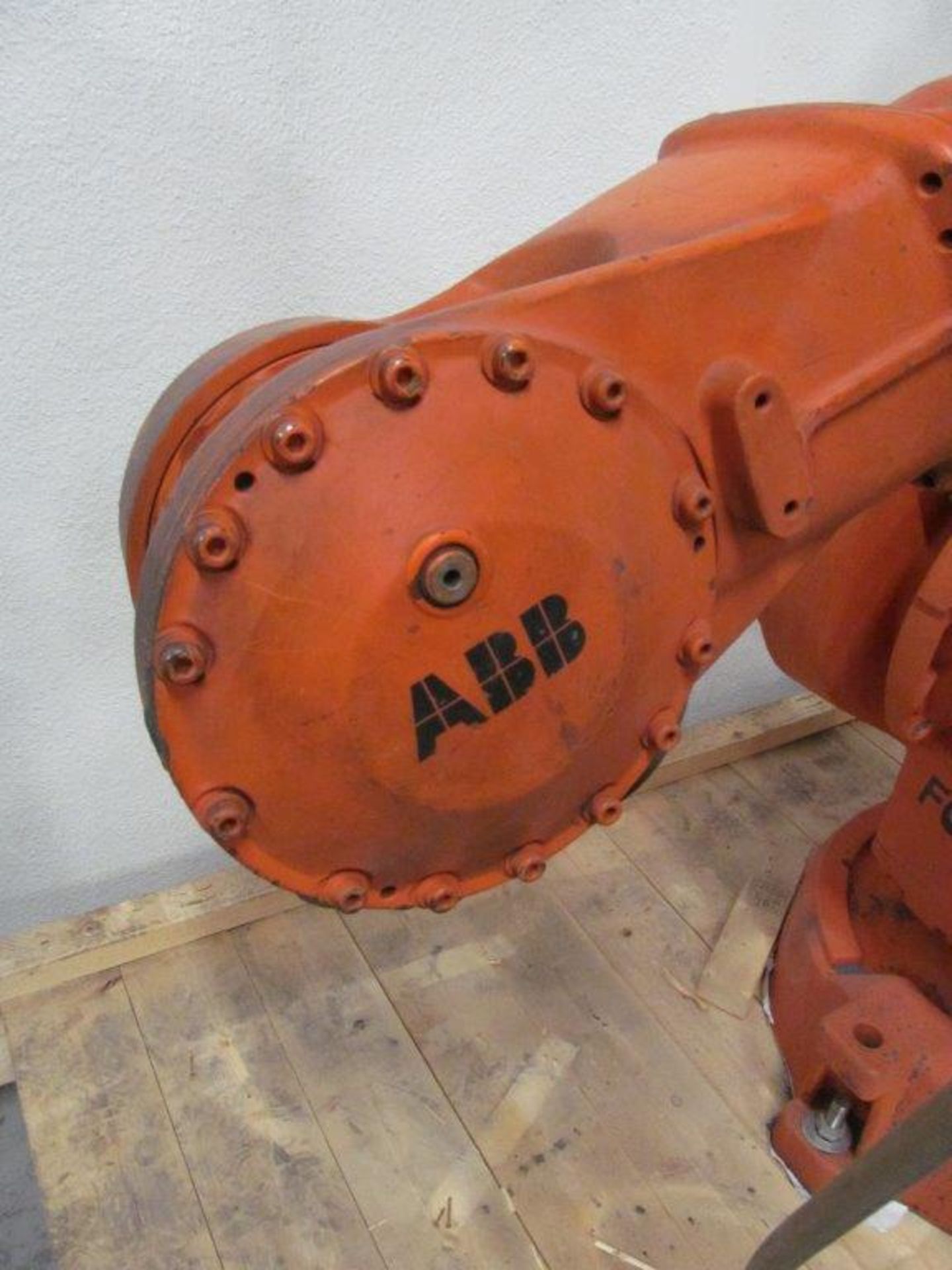ABB ROBOT FOUNDRY PLUS MOD. ABB -IRB 4400 /FS /30 M98A C/W CONTROLS - Image 5 of 7