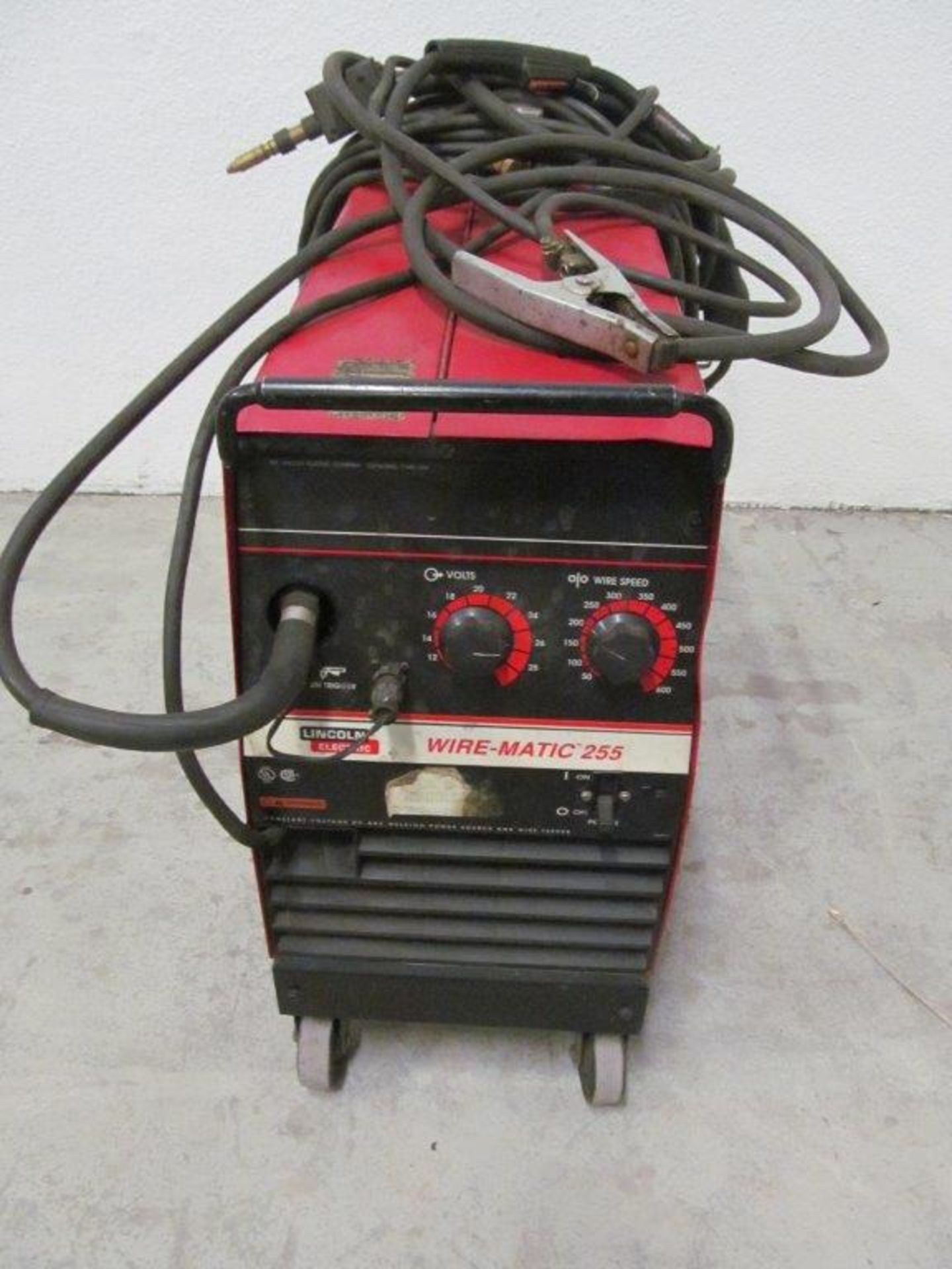 LINCOLN WIRE-MATIC 255 DC WELDER WITH WIRE FEEDER, S/N: U1950319563, ELECTRICS: 208V/230V/3PH/60C - Image 2 of 4