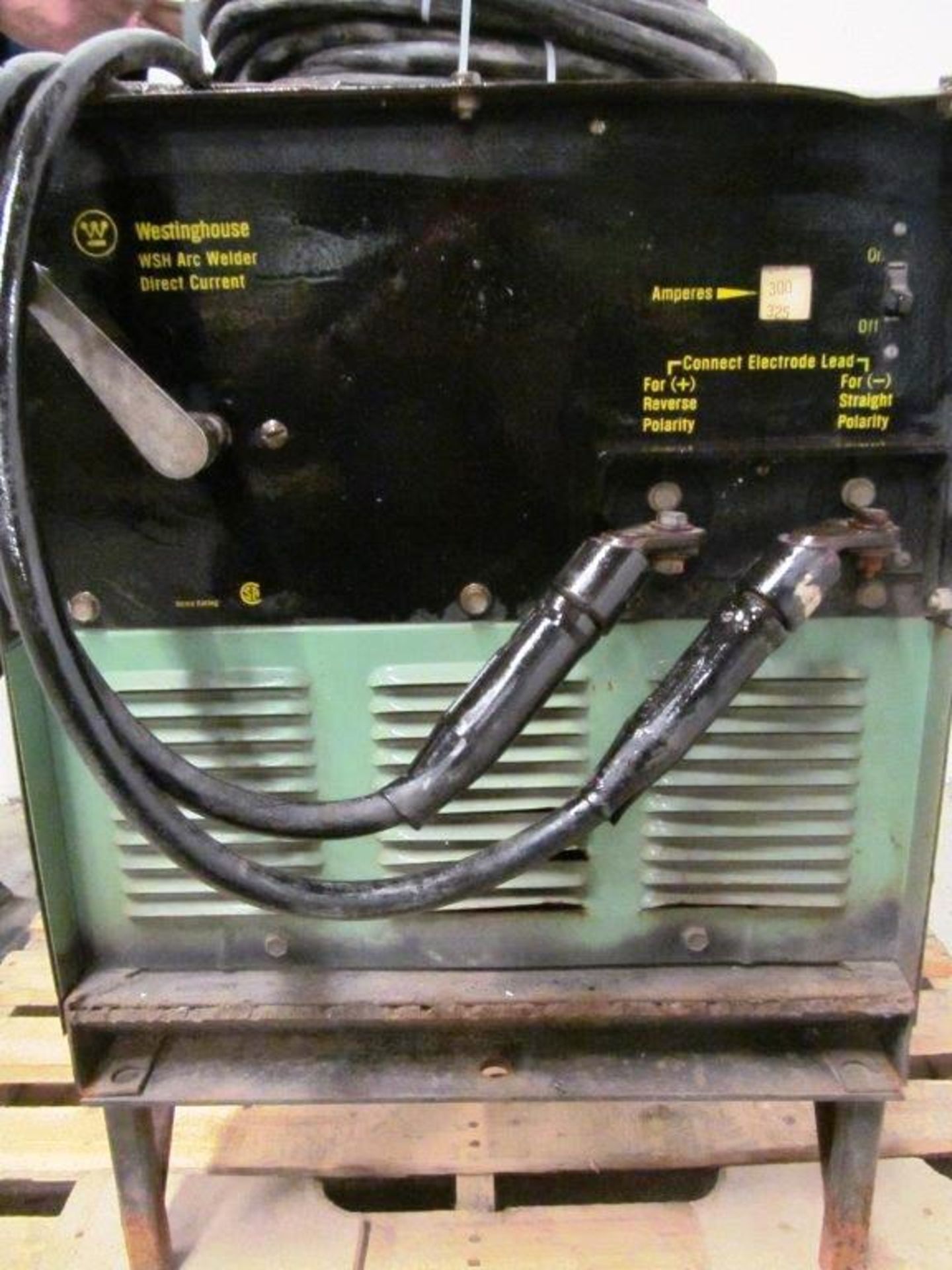 WESTINGHOUSE ARC WELDER 400AMPS, C/W CABLE, ELECTRICS: 230V/460V/3PH/60C - Image 2 of 4