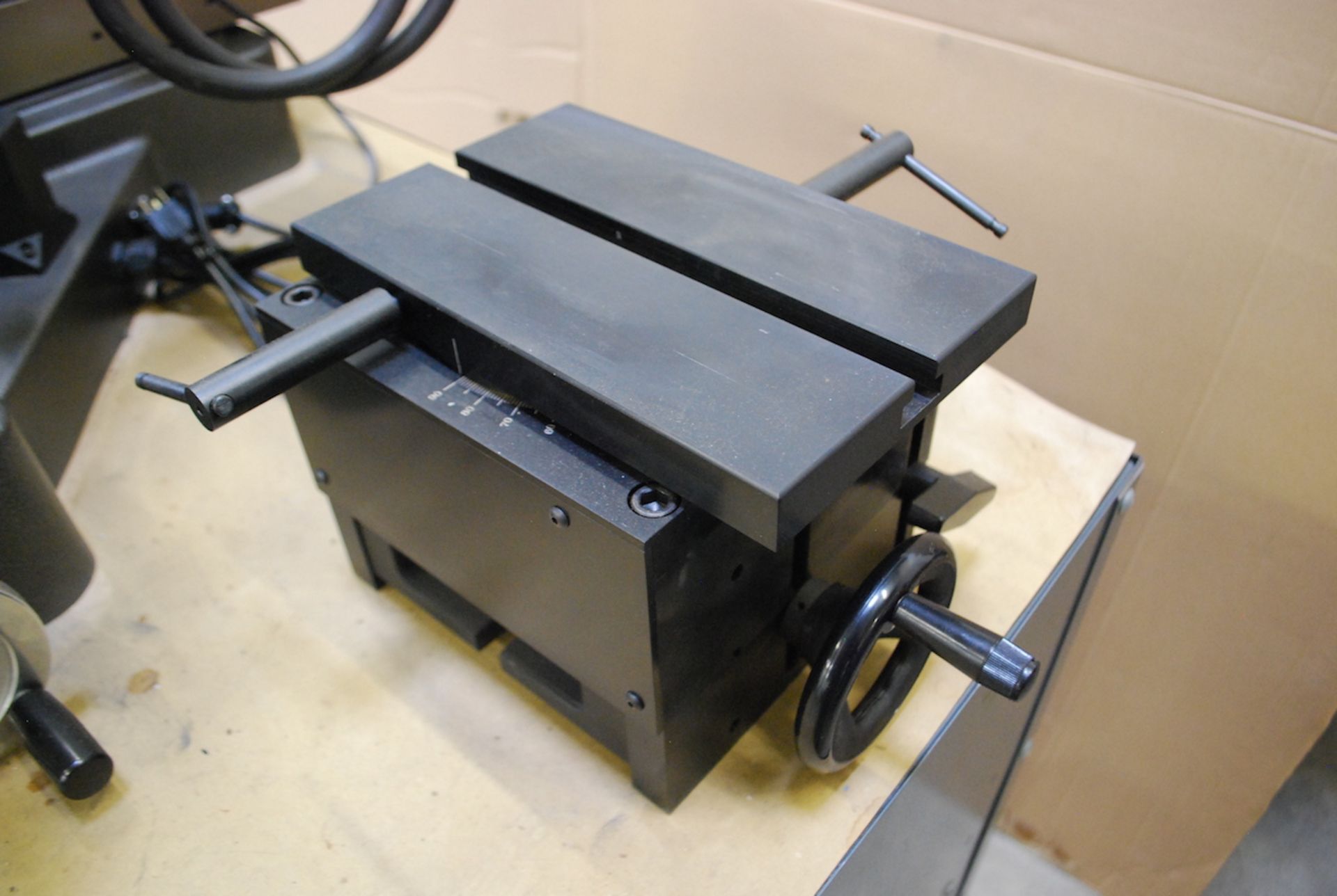 CUTMASTER MODEL MG-30 ENDMILL SHARPENER: S/N 5326; 1/3HP; CABINET W/ACCESSORIES. - Image 5 of 6