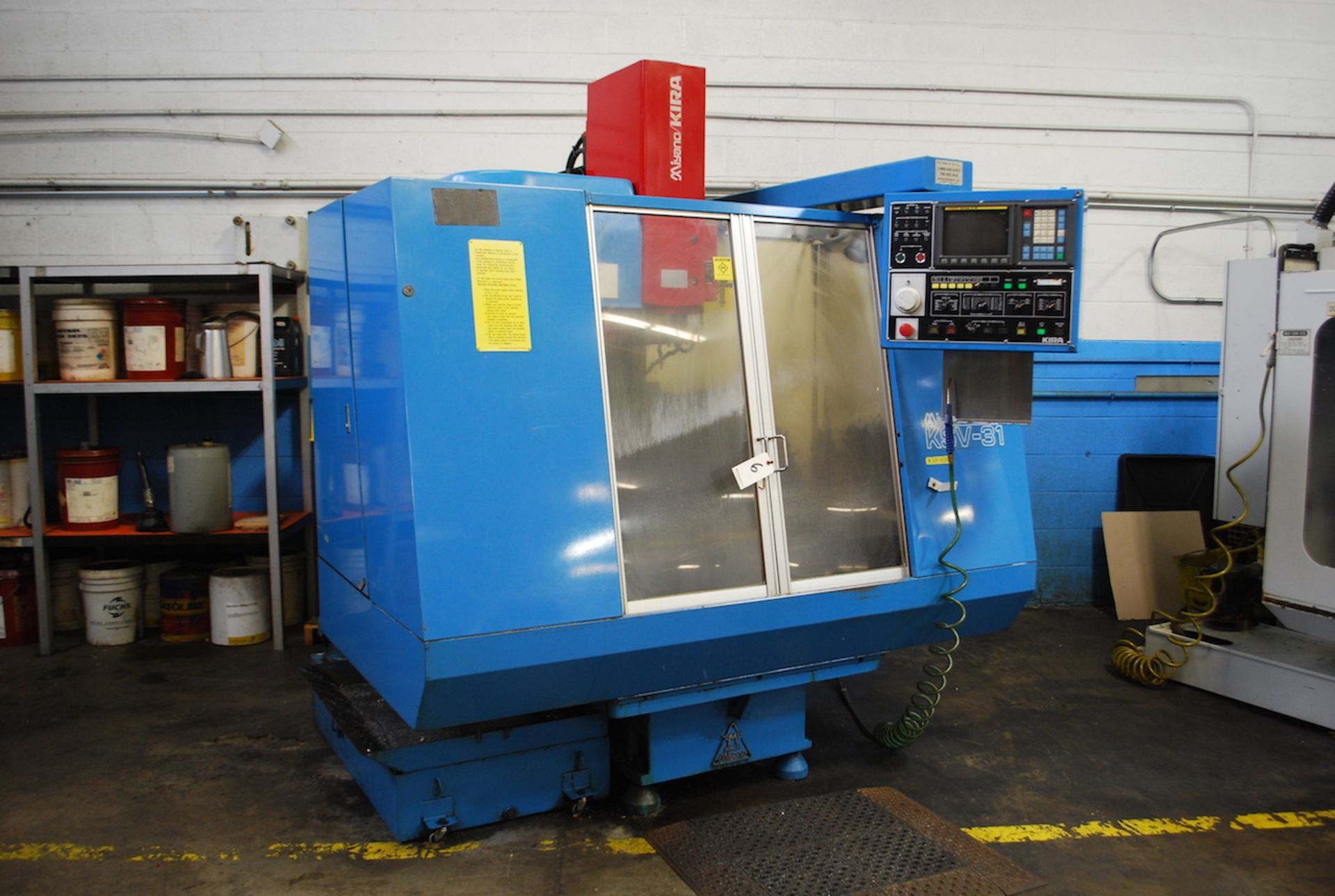 MIYANO/KIRA MODEL KSV-31 CNC VERTICAL MACHINING CENTER: S/N 40148 (1991); 18 POSITION CAROUSEL - Image 3 of 7