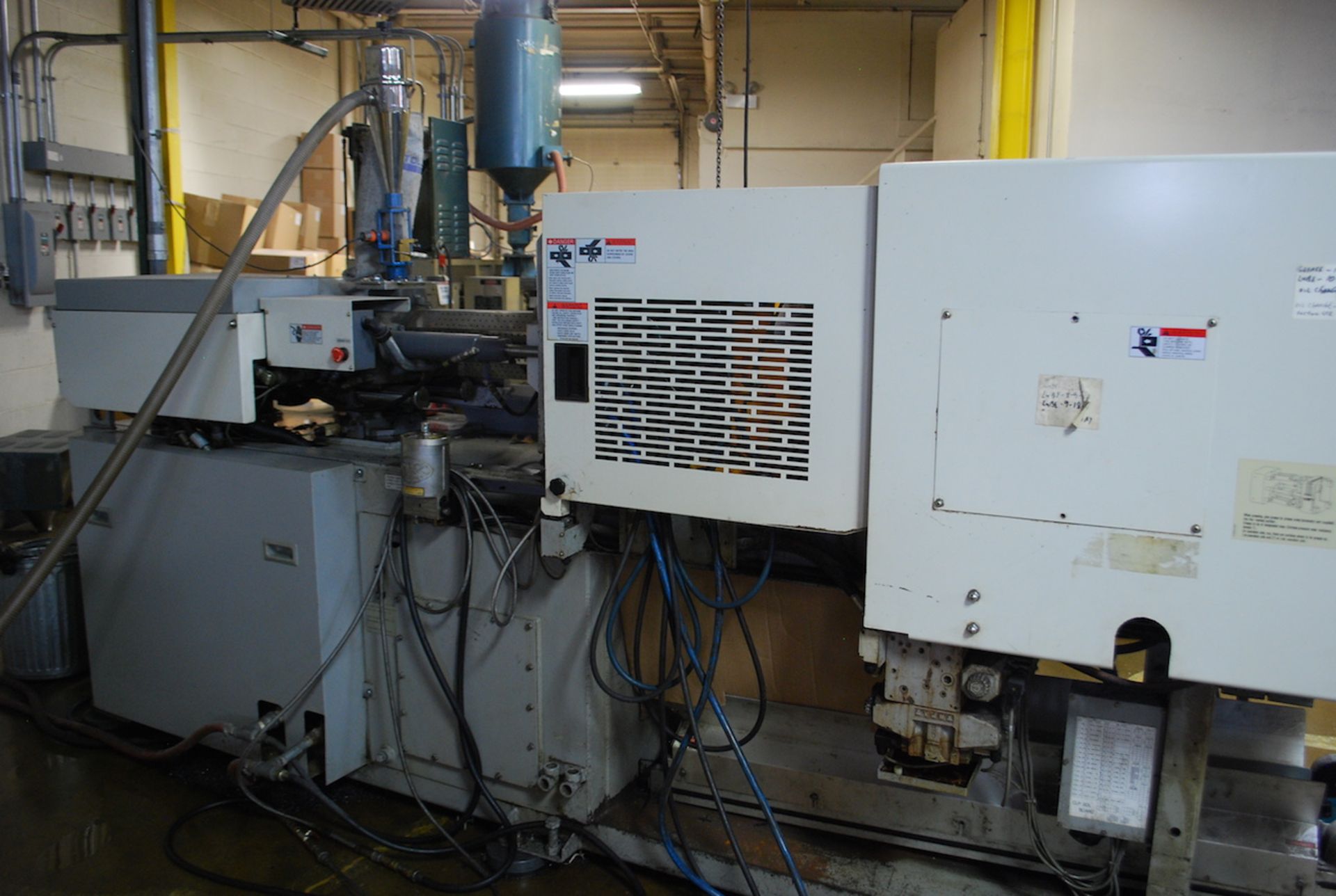 2000 TOYO PLASTAR 90 TON 5.5 OZ. MODEL Ti-90H PLASTIC INJECTION MOLDER: S/N 1136138; PLCS-9 CONTROL; - Image 6 of 6